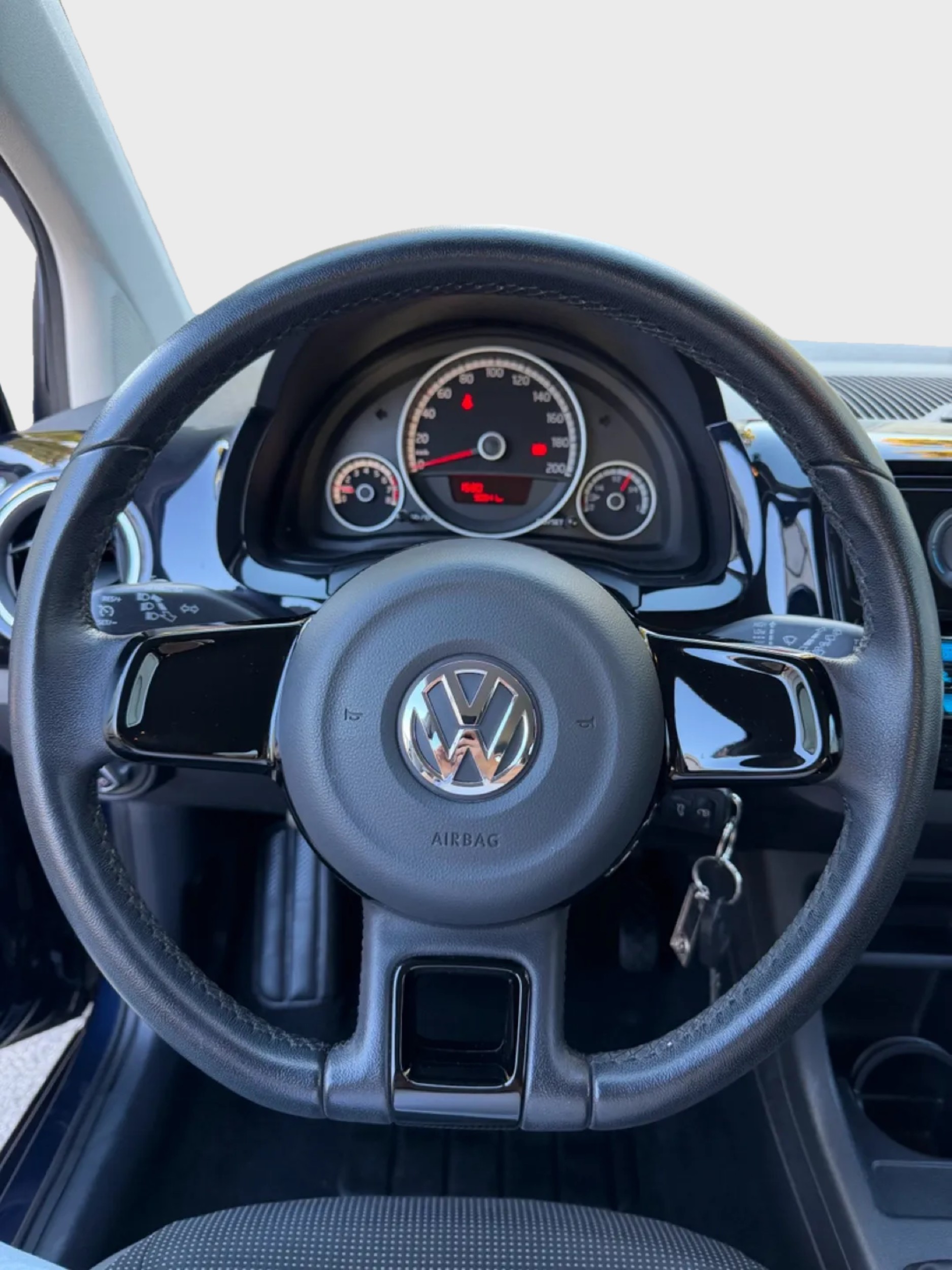 VW Up 1.0 high up-image-11