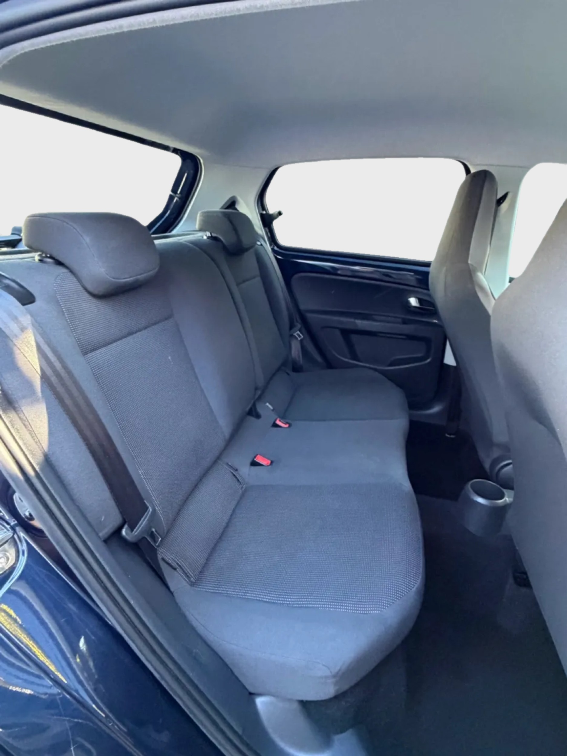 VW Up 1.0 high up-image-16