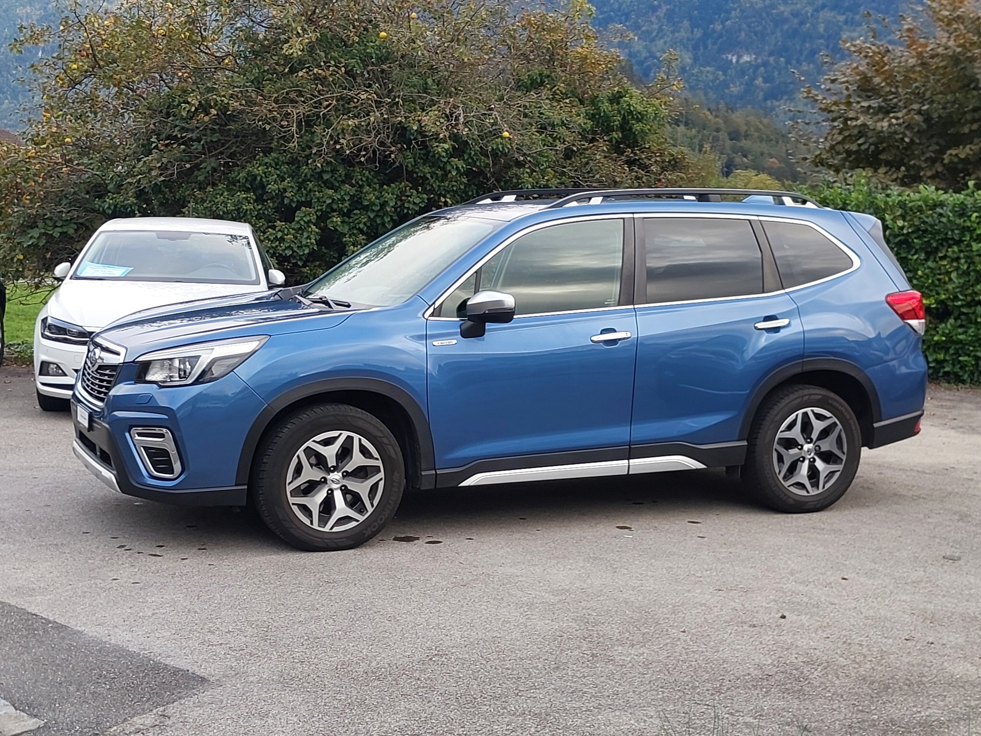 SUBARU Forester 2.0i e-Boxer Luxury Lineartronic-image-1