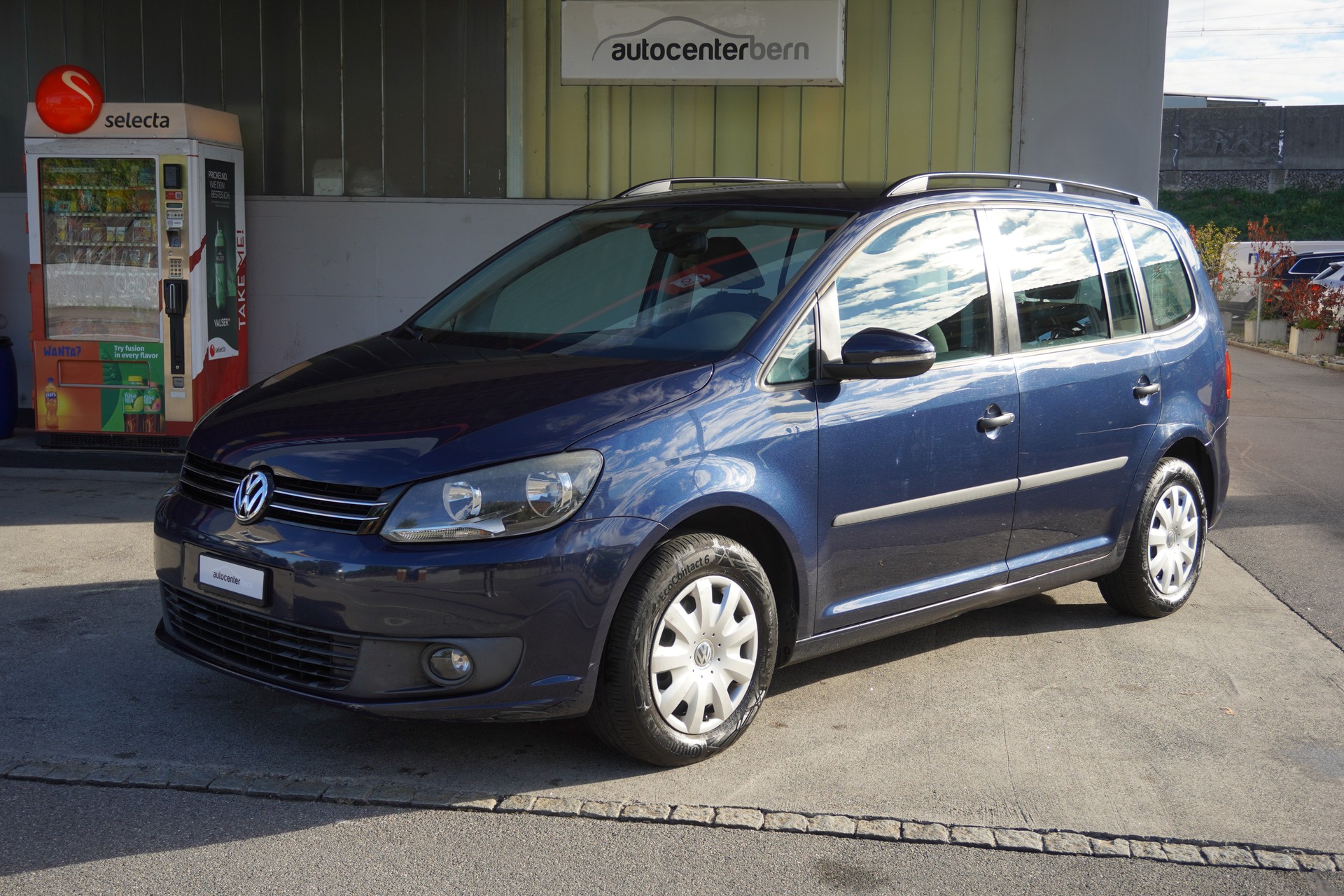 VW Touran 1.6 TDI Trendline-image-1