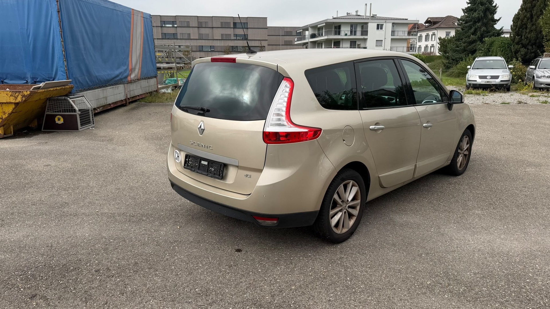 RENAULT Grand Scénic 2.0 dCi Privilège Automatic-image-5