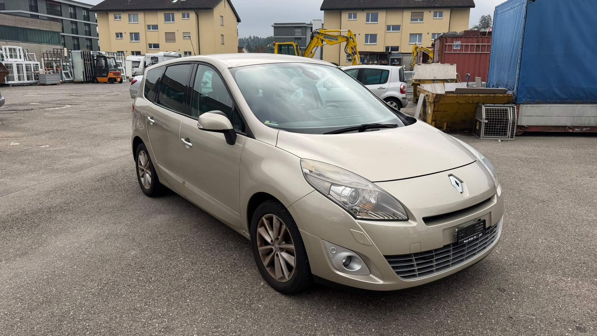 RENAULT Grand Scénic 2.0 dCi Privilège Automatic-image-3