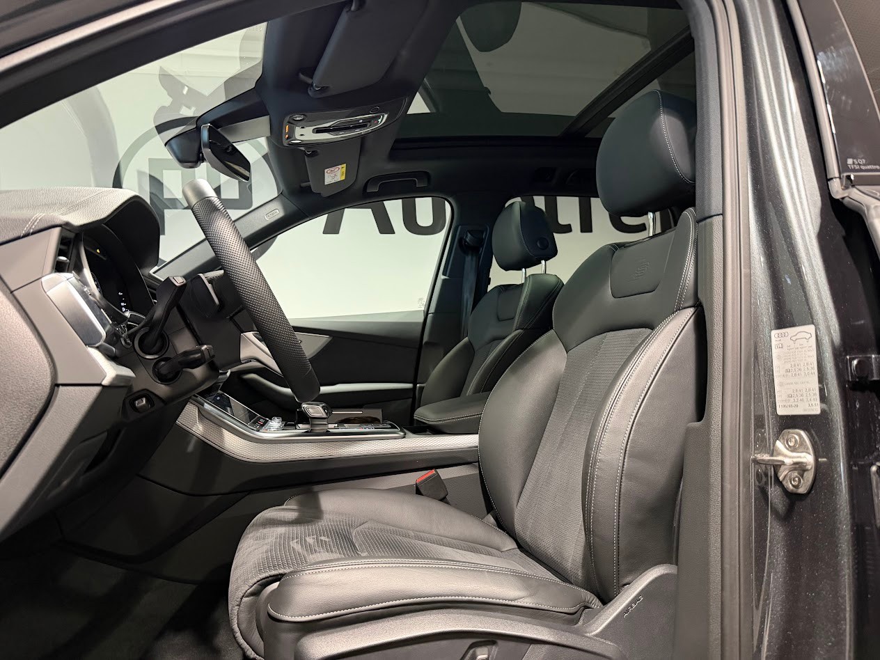 AUDI SQ7 TFSI quattro tiptronic-image-3