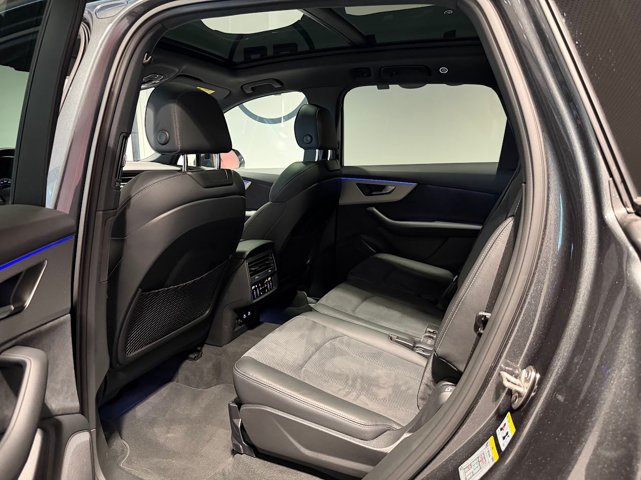 AUDI SQ7 TFSI quattro tiptronic-image-4