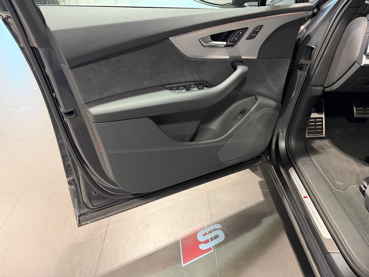 AUDI SQ7 TFSI quattro tiptronic-image-2