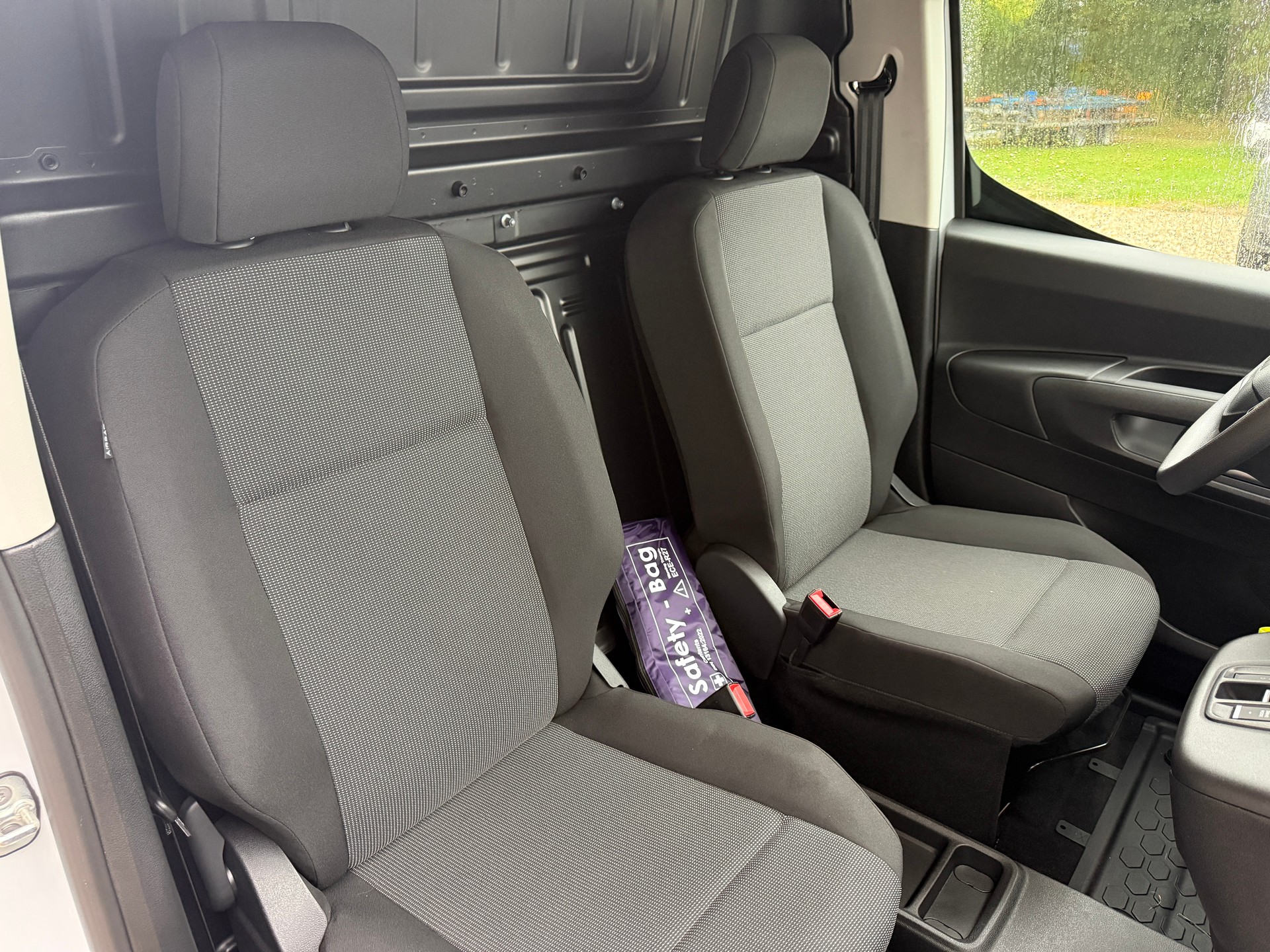 FIAT E-Doblo L2 50kWh 800kg-image-8