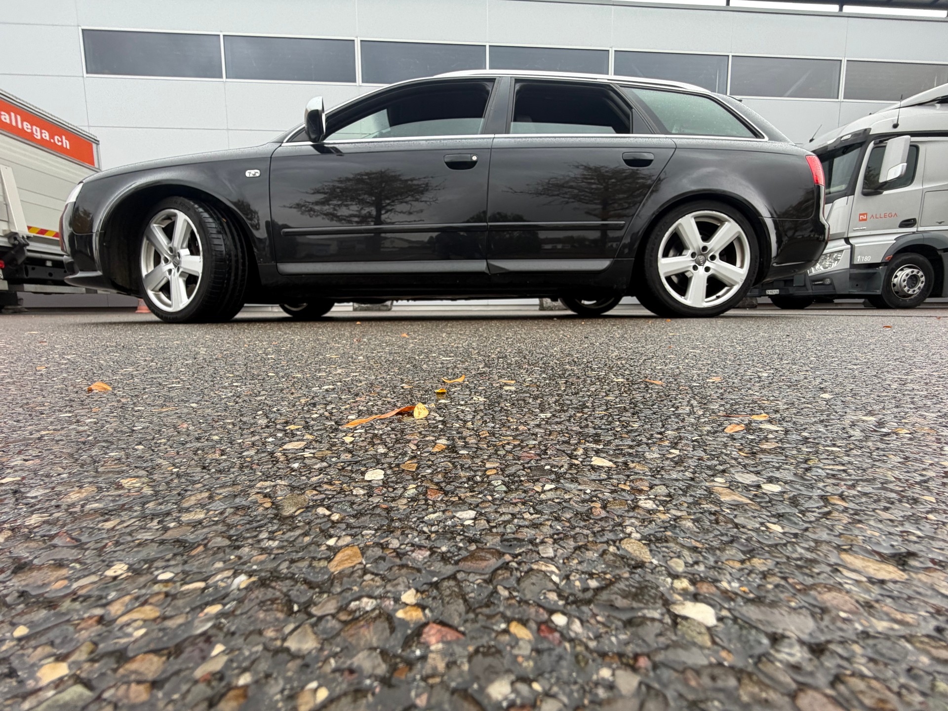 AUDI S4 Avant 4.2 V8 quattro-image-4