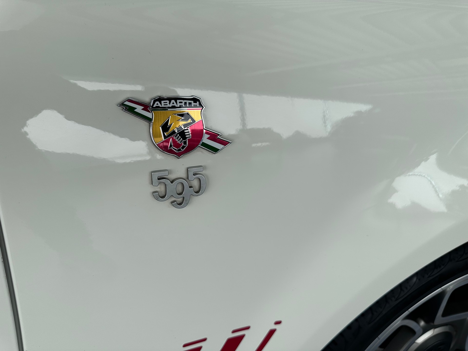 FIAT 595 Abarth 1.4 T-Jet 165 Turismo-image-6