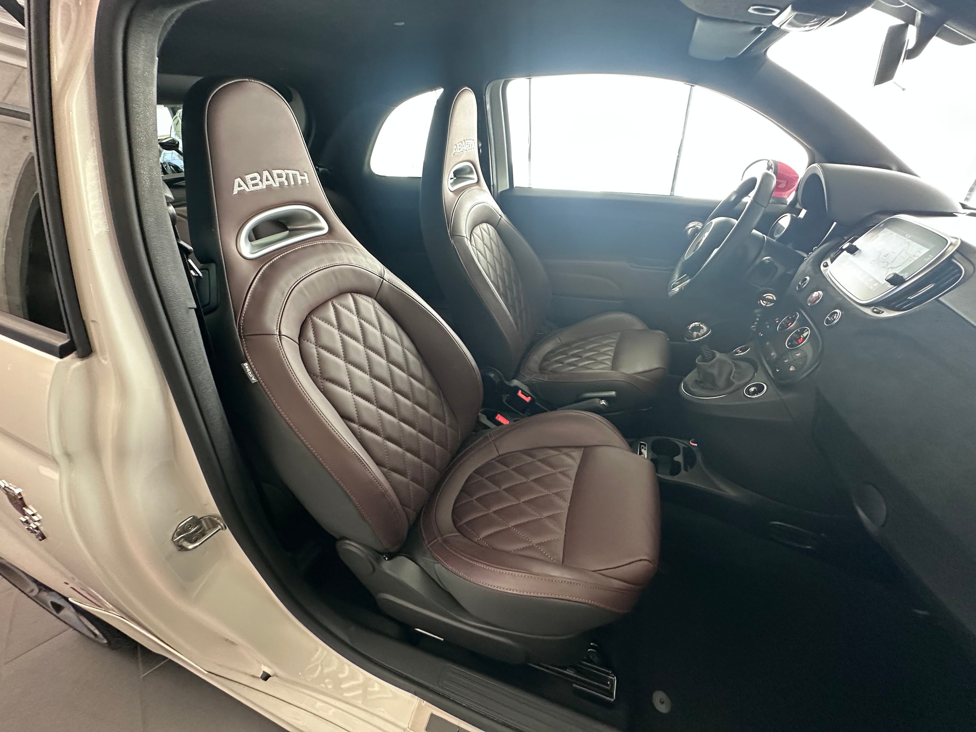FIAT 595 Abarth 1.4 T-Jet 165 Turismo-image-24