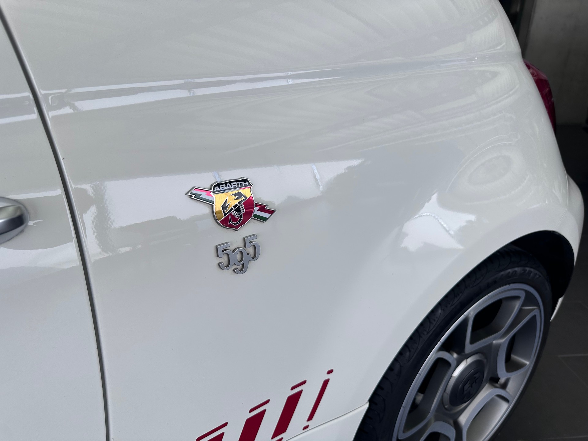 FIAT 595 Abarth 1.4 T-Jet 165 Turismo-image-9