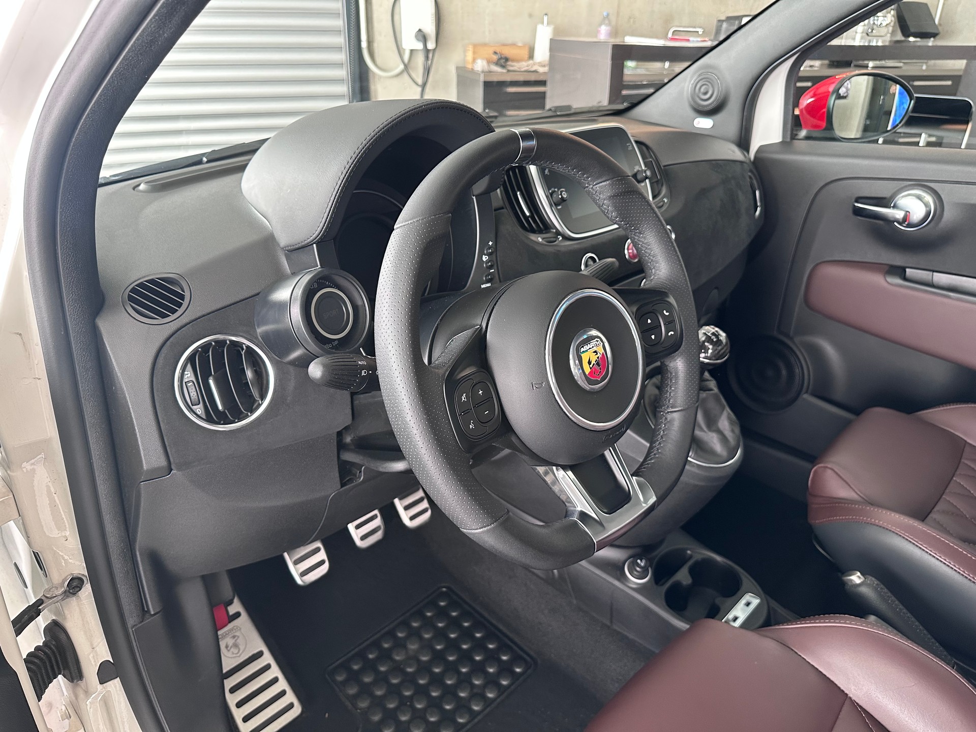 FIAT 595 Abarth 1.4 T-Jet 165 Turismo-image-11