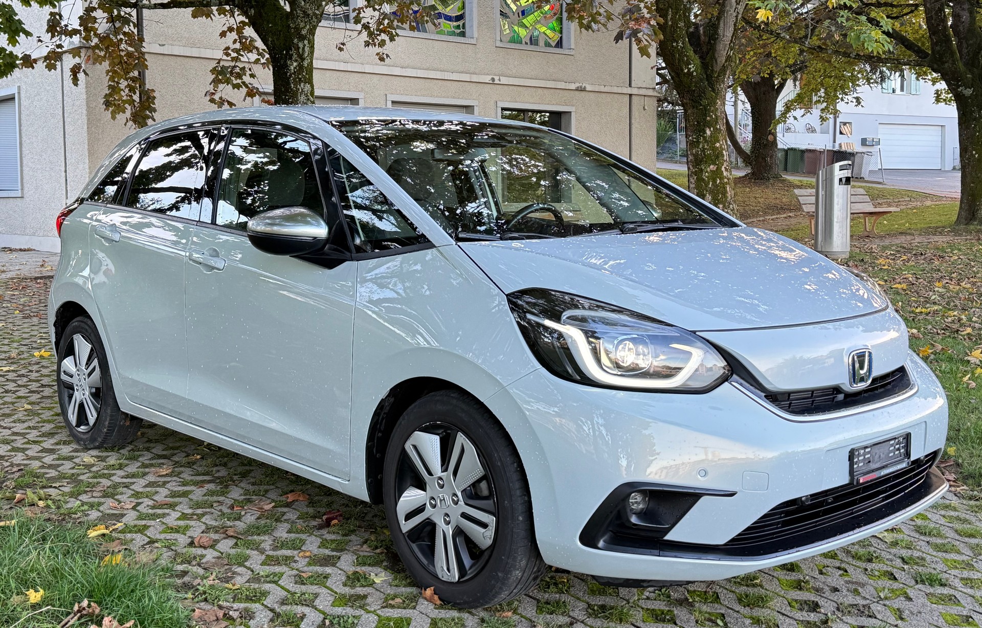 HONDA Jazz 1.5i-MMD Executive E-CVT-image-2