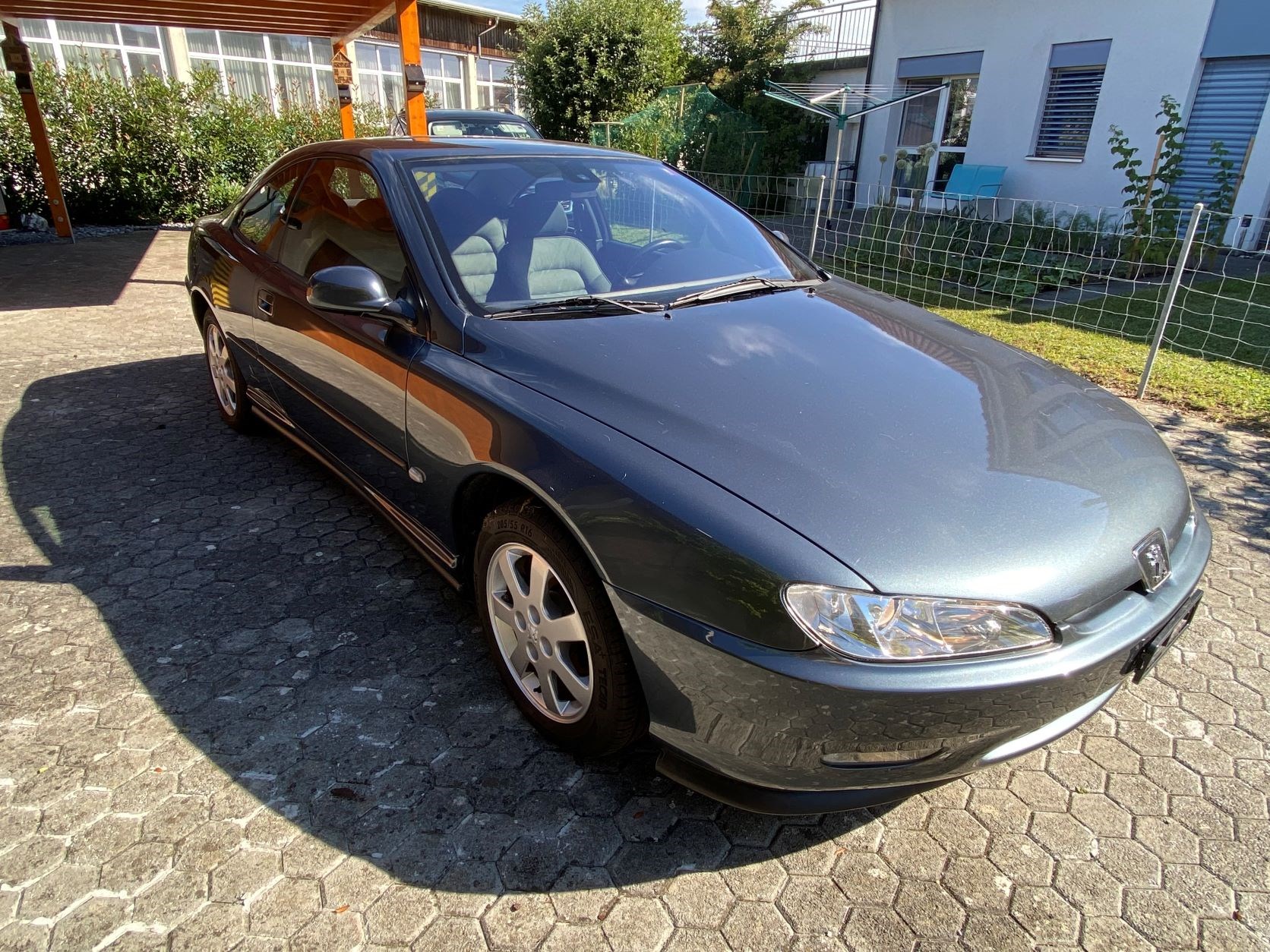 PEUGEOT 406 Coupé 2.0 16V-image-8