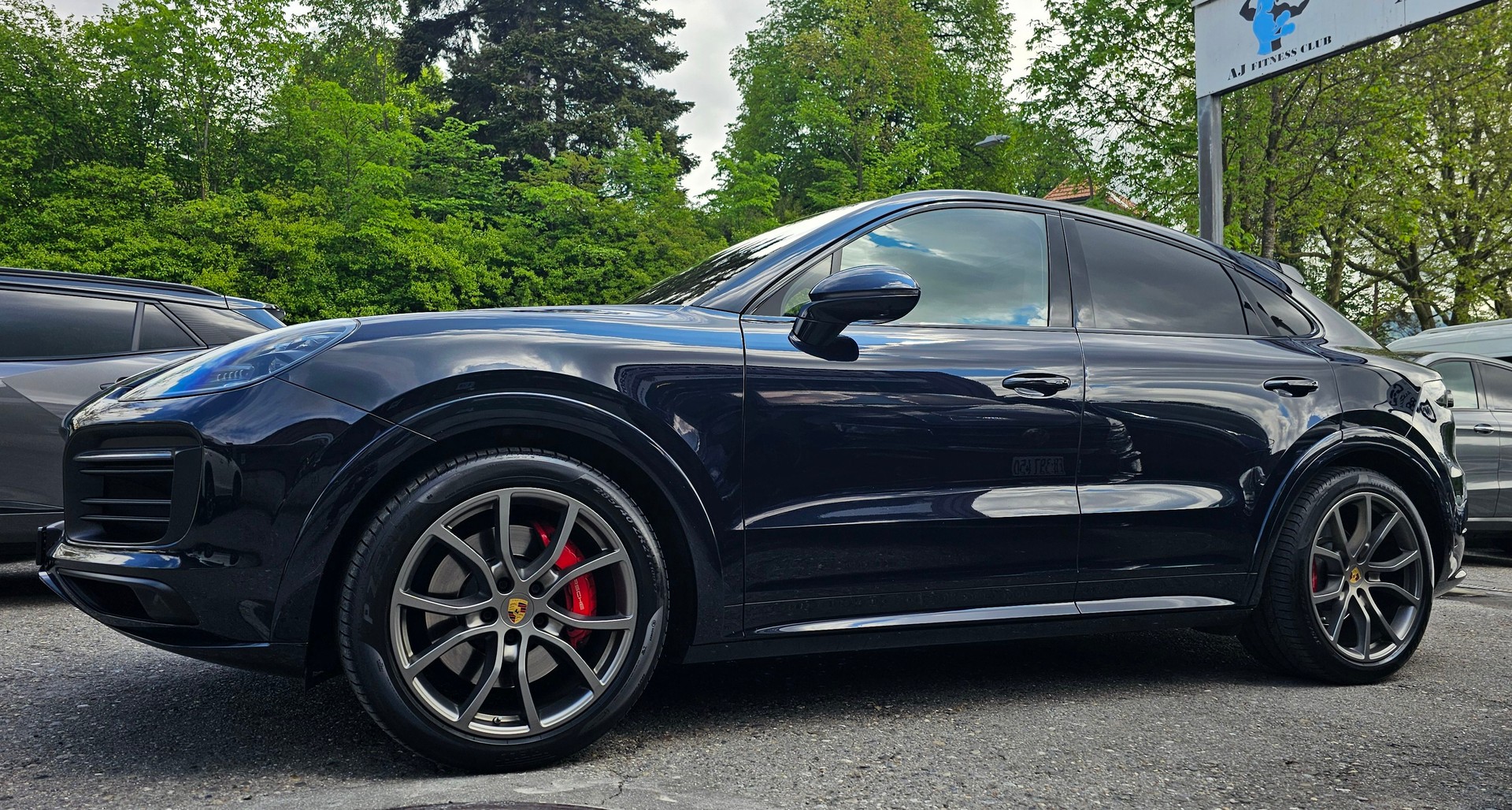 PORSCHE Cayenne GTS Coupé-image-3