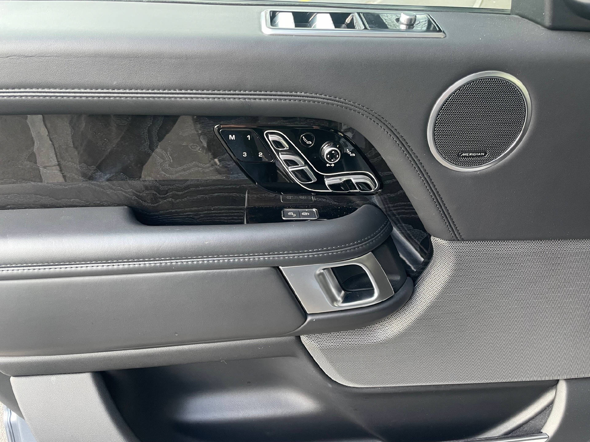 LAND ROVER Range Rover 3.0 I6 Autobiography-image-5