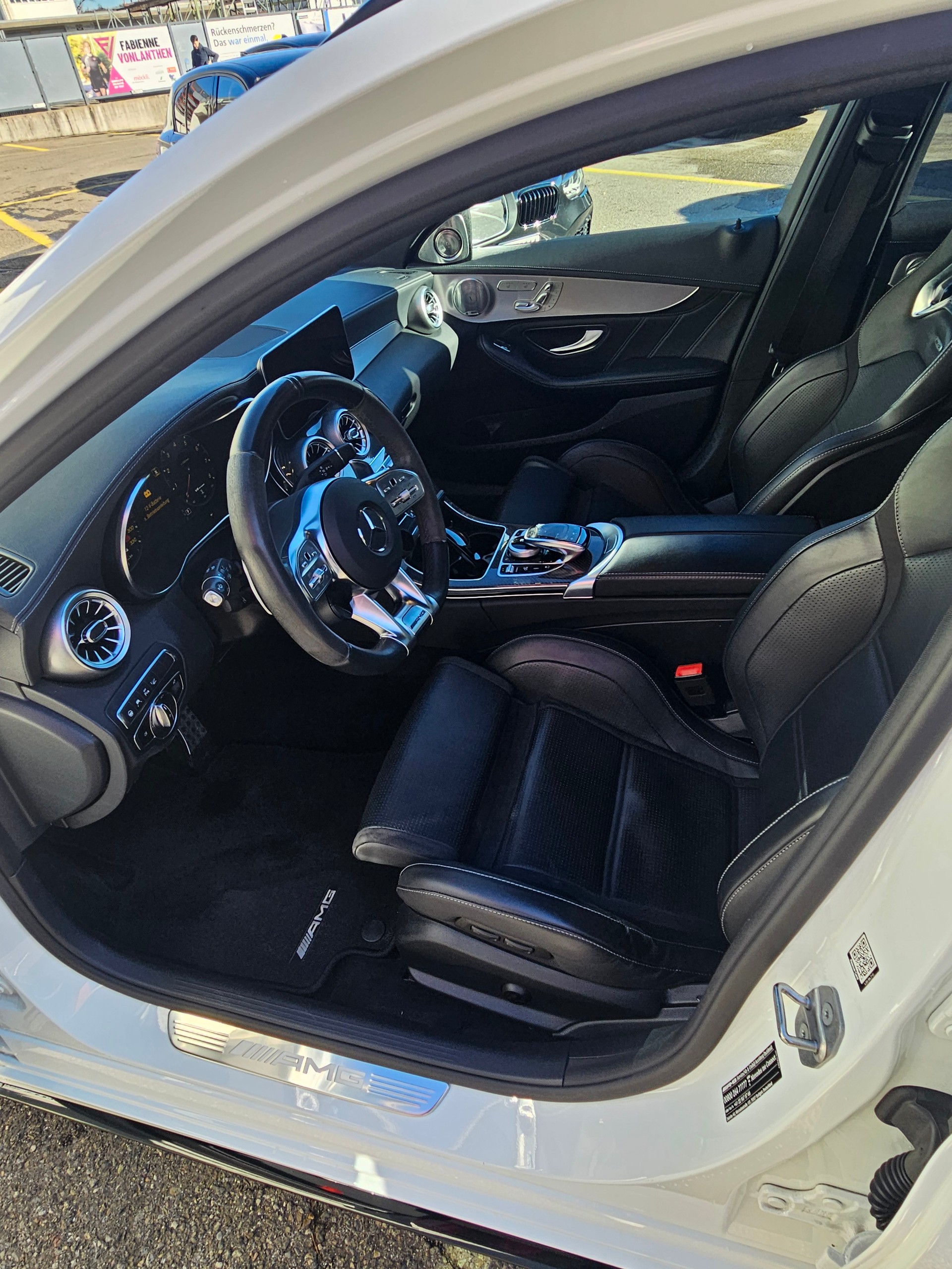 MERCEDES-BENZ C 63 S AMG-image-11