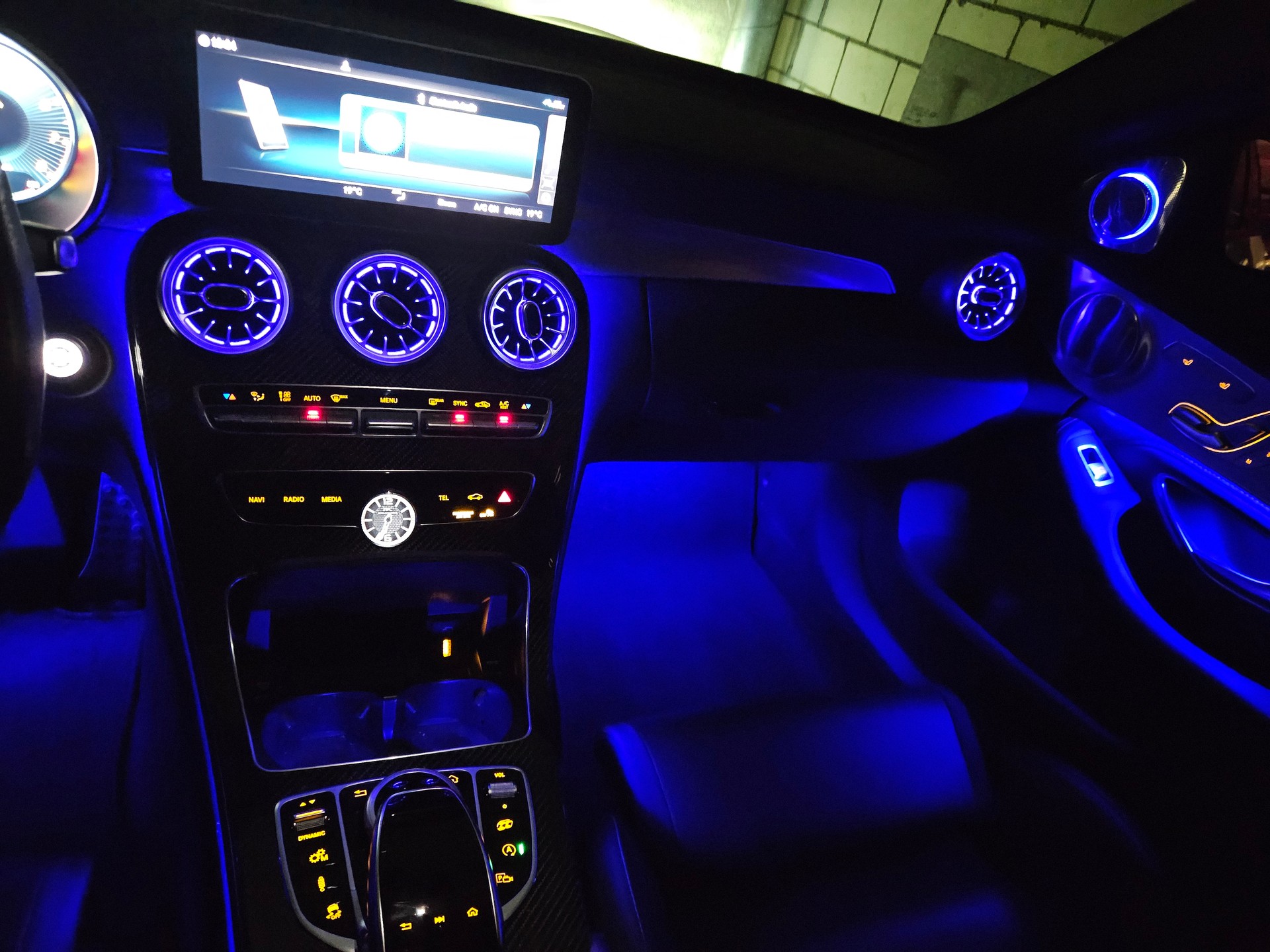 MERCEDES-BENZ C 63 S AMG-image-9