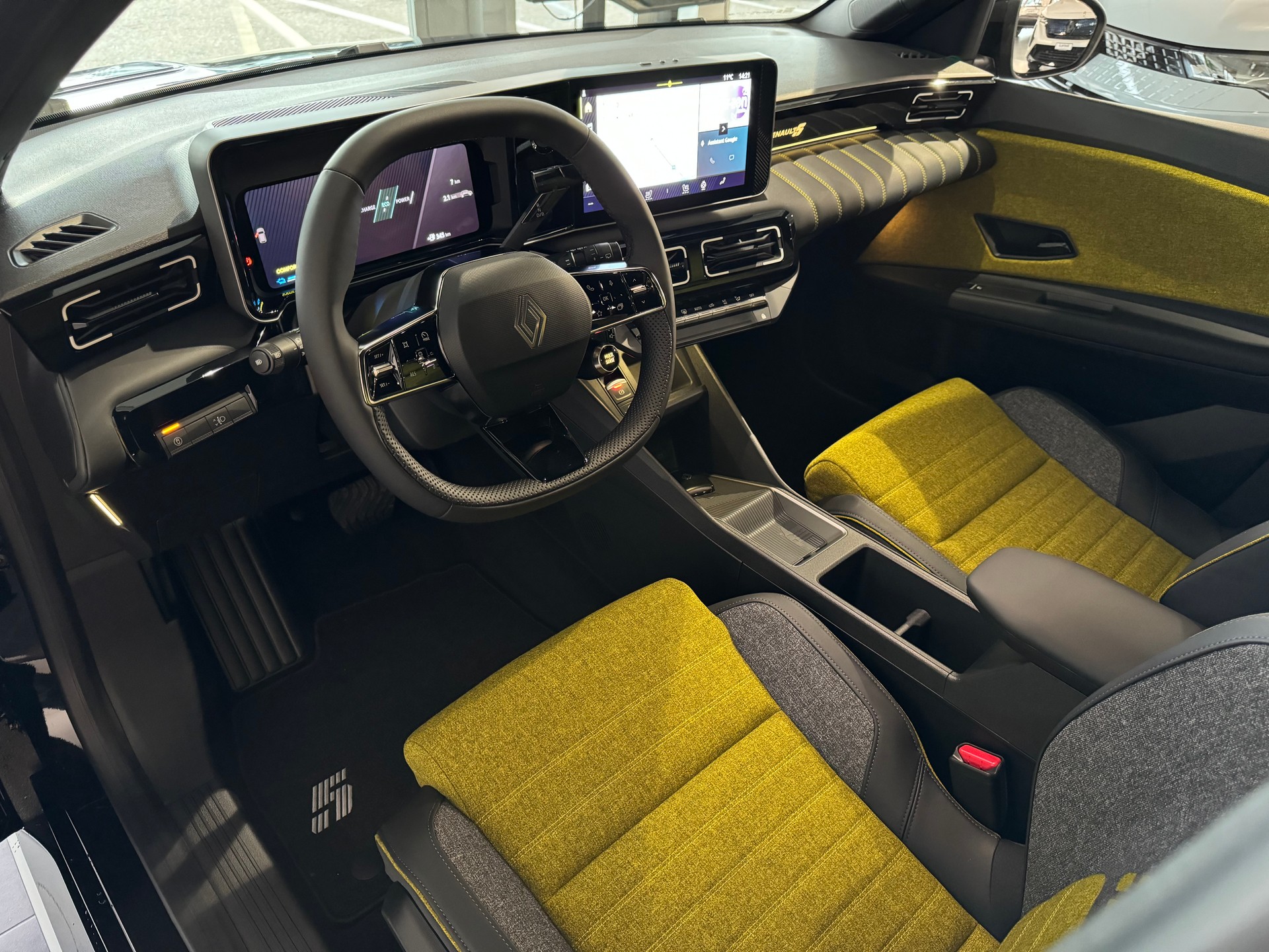 RENAULT R5 E-TECH 100% ELECTRIC iconic five 150PS Comfort Range-image-8
