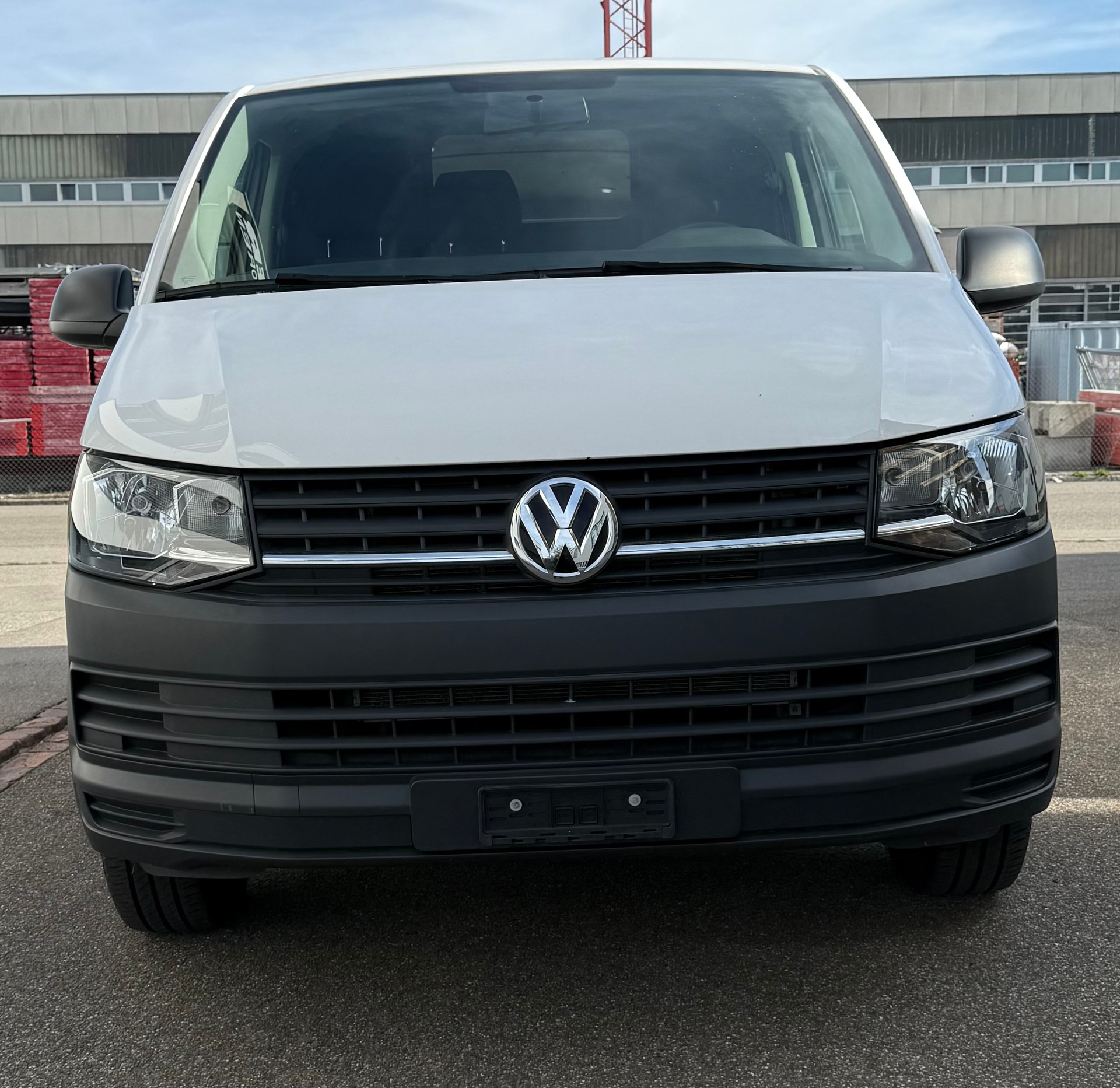 VW T6 2.0 TDI Tranporter-image-5
