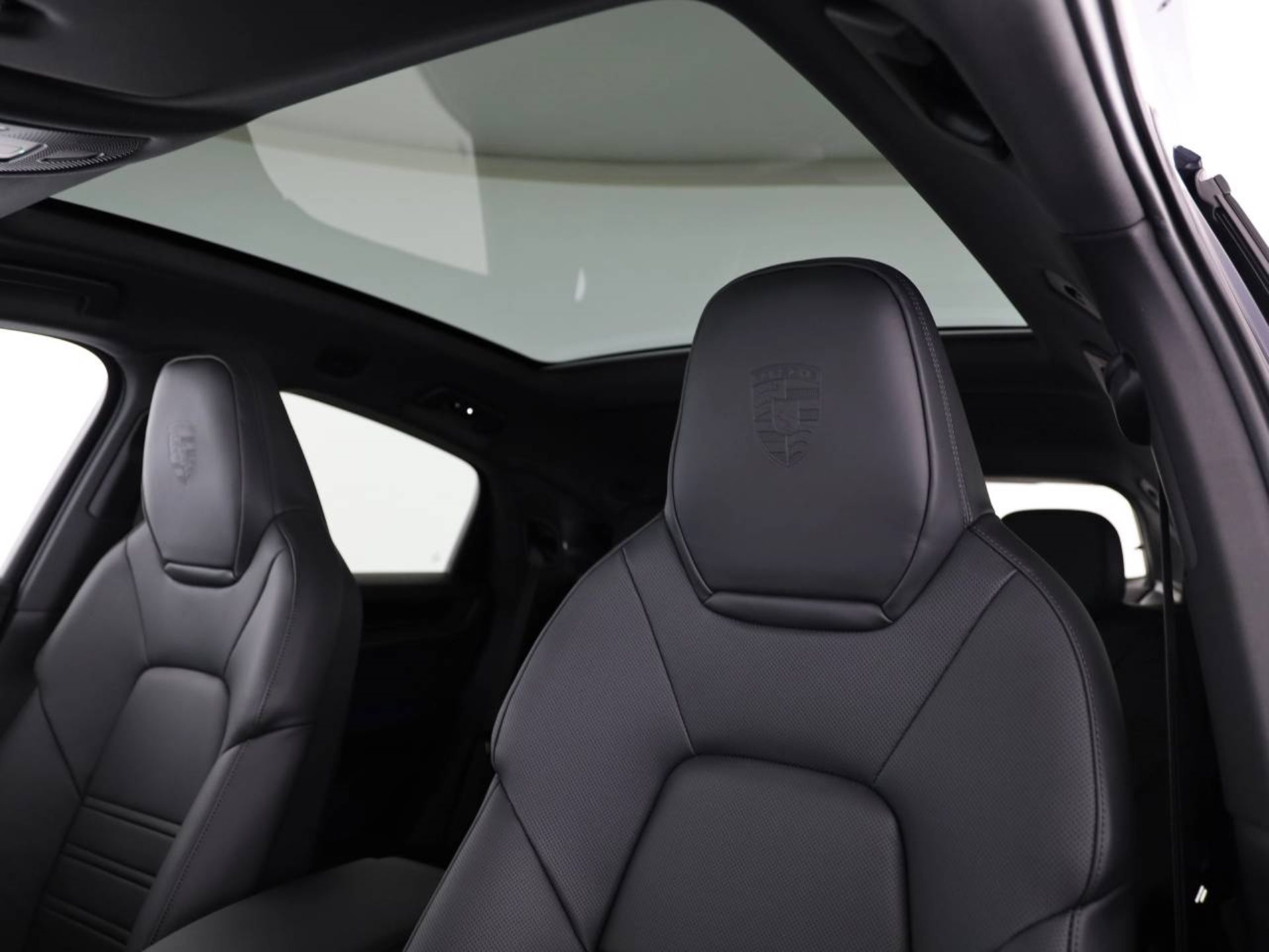 PORSCHE Cayenne E-Hybrid Coupé-image-15