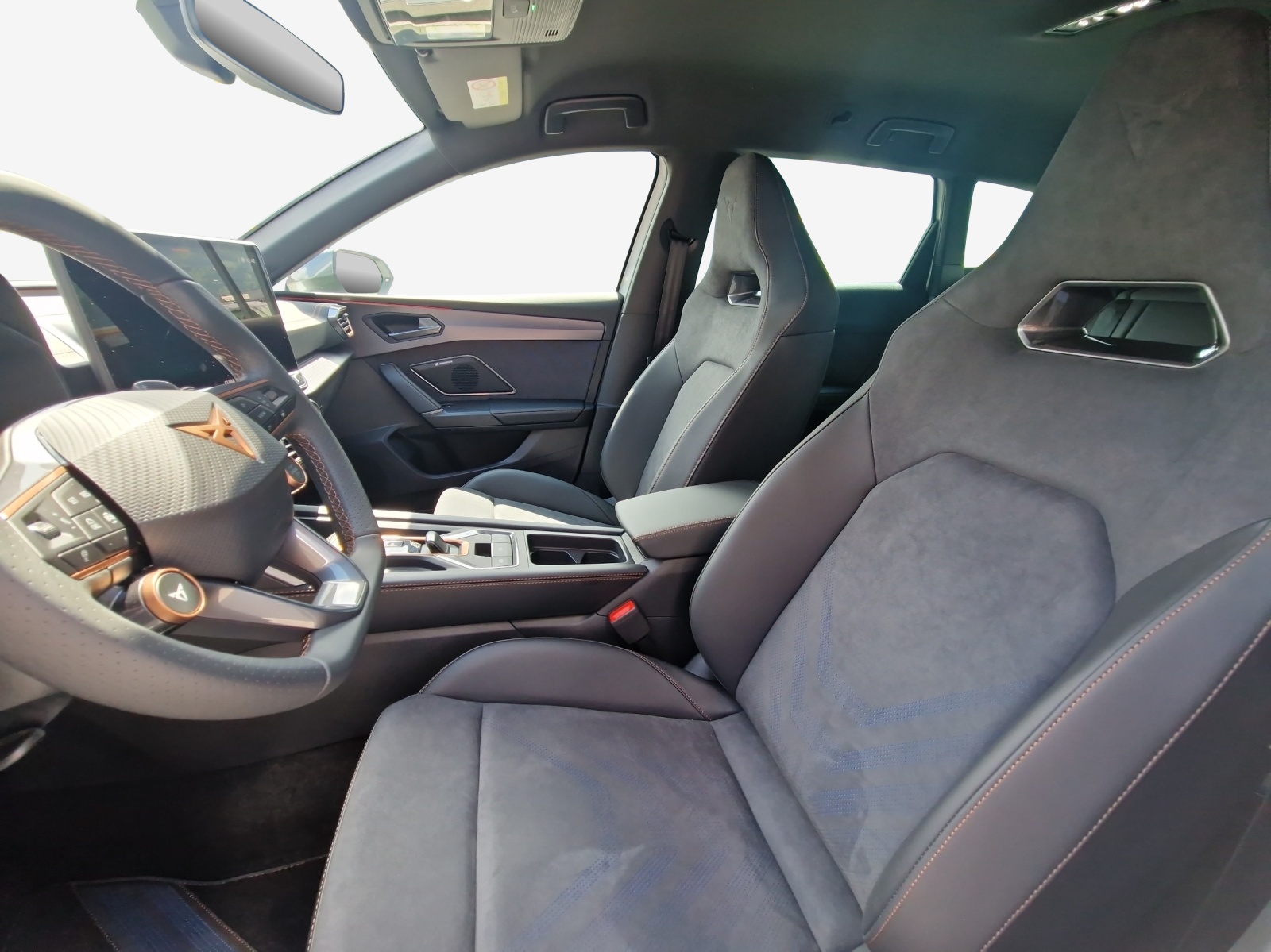 CUPRA LEON ST 1.5 e-HYBRID pHEV VZ DSG-image-7