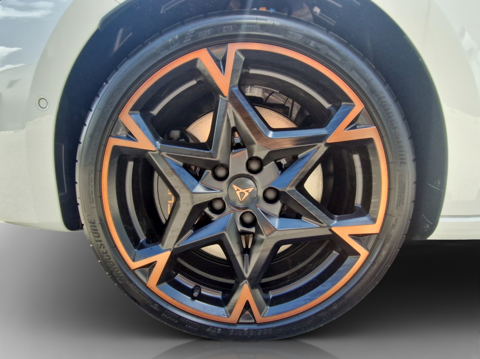 CUPRA LEON ST 1.5 e-HYBRID pHEV VZ DSG-image-13