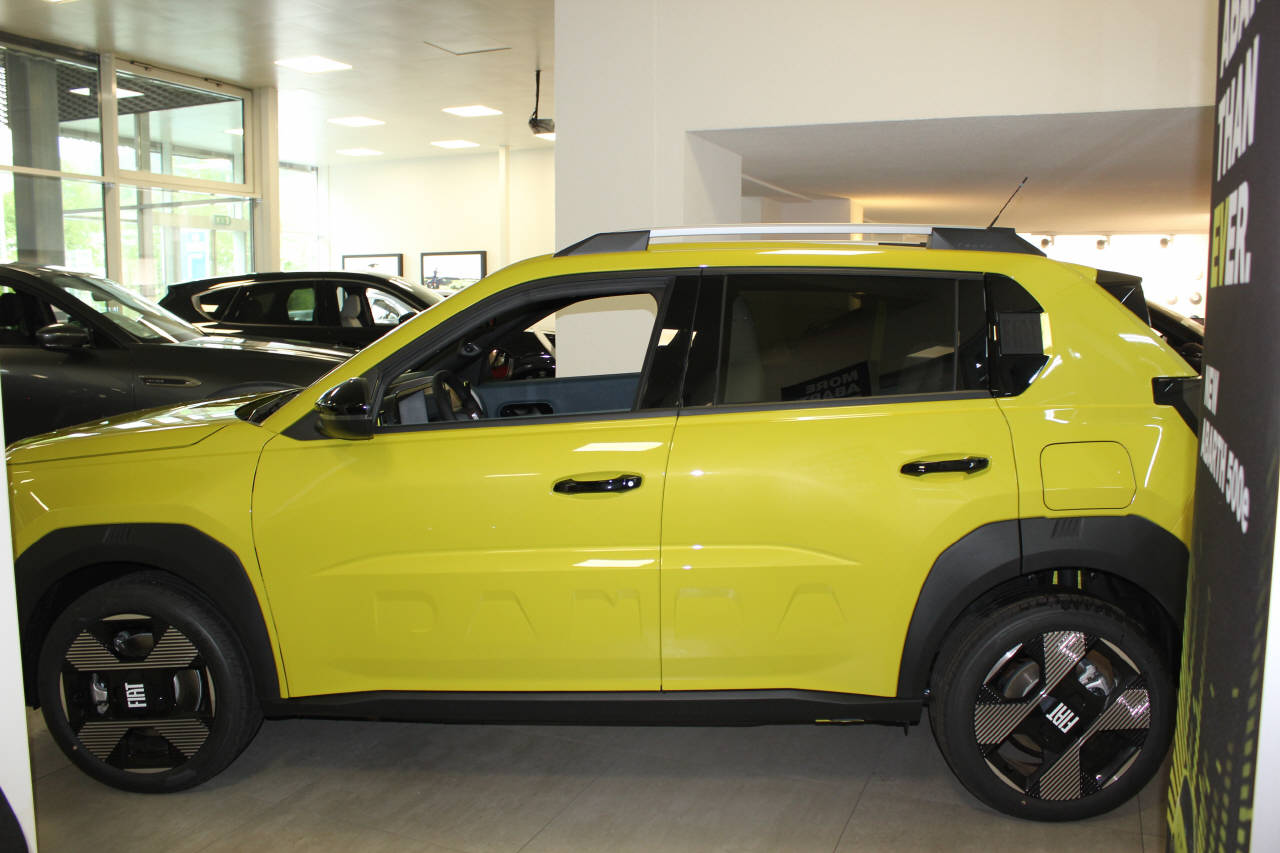 FIAT Grande Panda La Prima-image-1