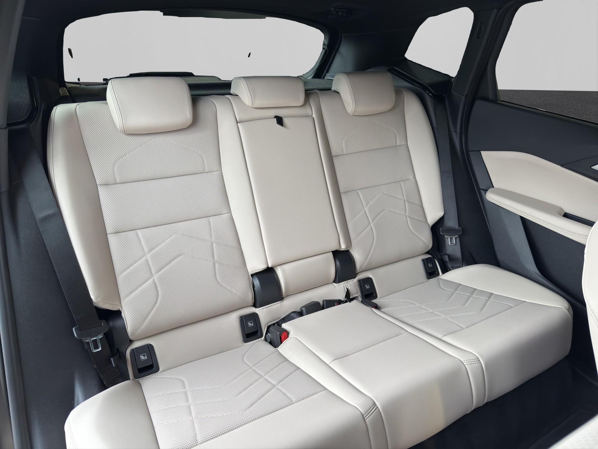 BMW 225e xDrive Active Tourer M Sport-image-21