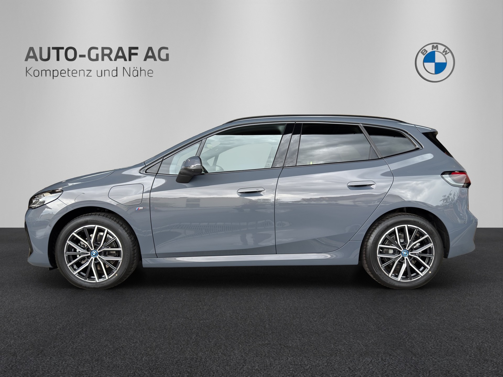 BMW 225e xDrive Active Tourer M Sport-image-1