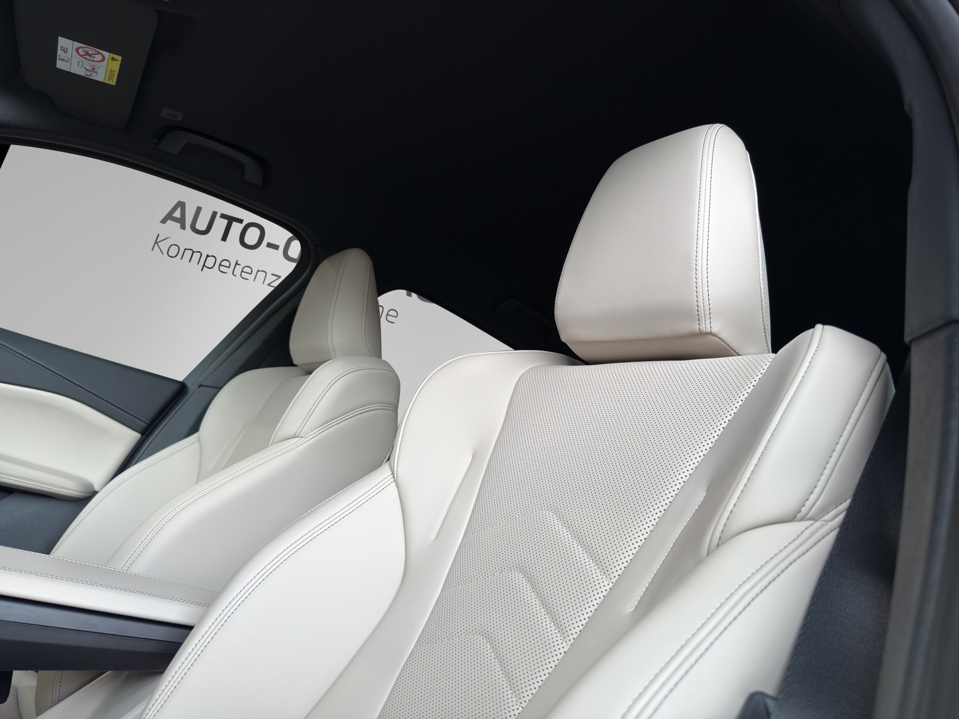 BMW 225e xDrive Active Tourer M Sport-image-12