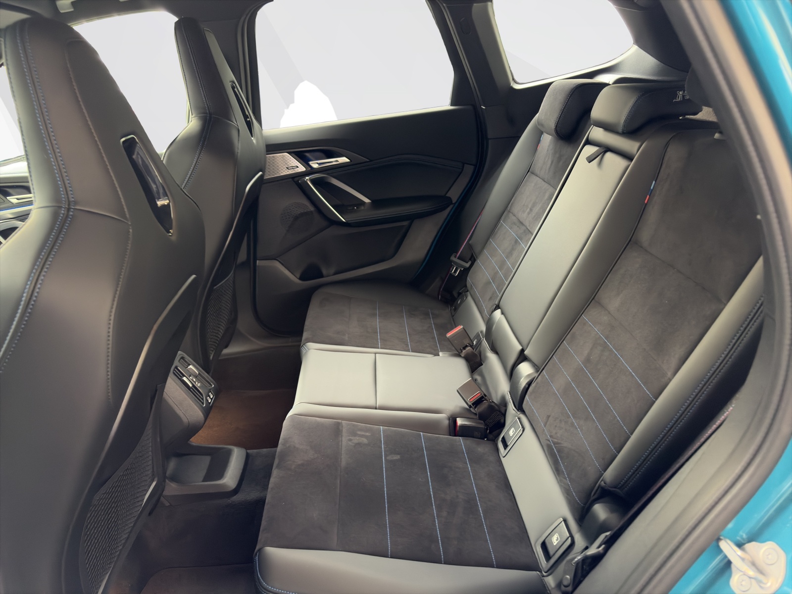 BMW X1 23d xDrive-image-17