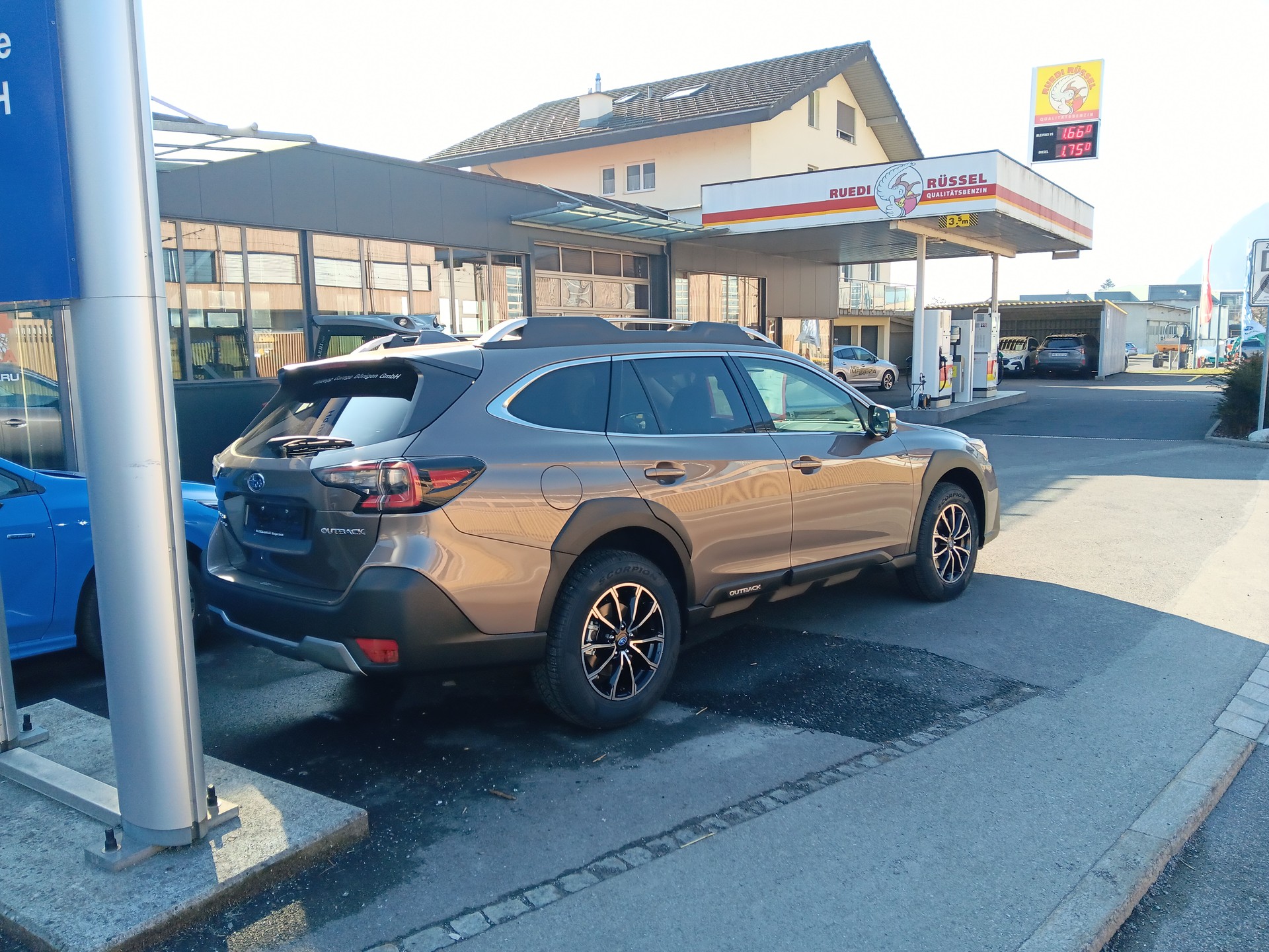 SUBARU Outback 2.5i 30th Anniversary Edition AWD Lineartronic-image-2