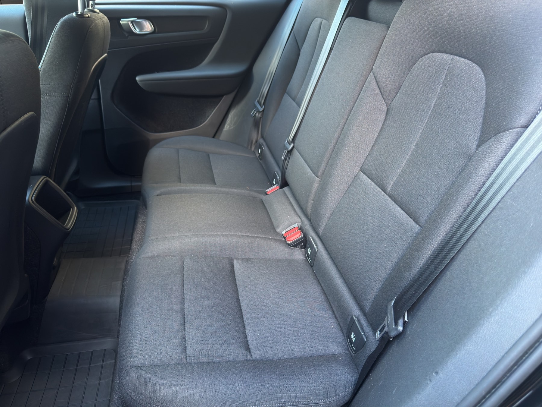 VOLVO XC40 D3 AWD Momentum Geartronic-image-13