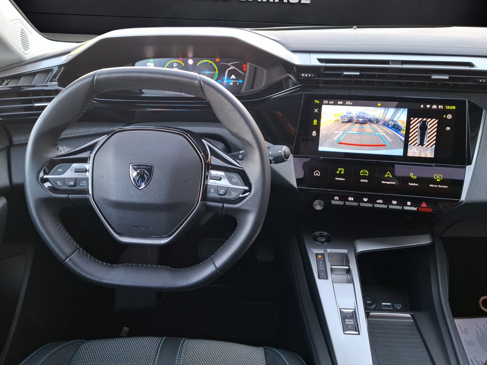 PEUGEOT 308 e SW Allure 54kWh-image-3
