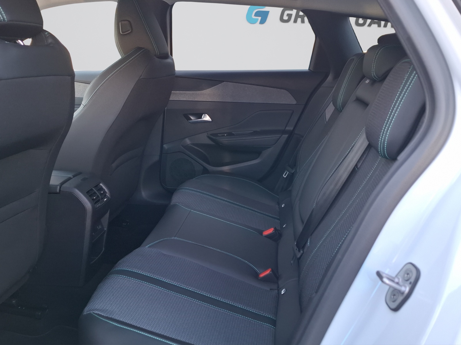 PEUGEOT 308 e SW Allure 54kWh-image-5