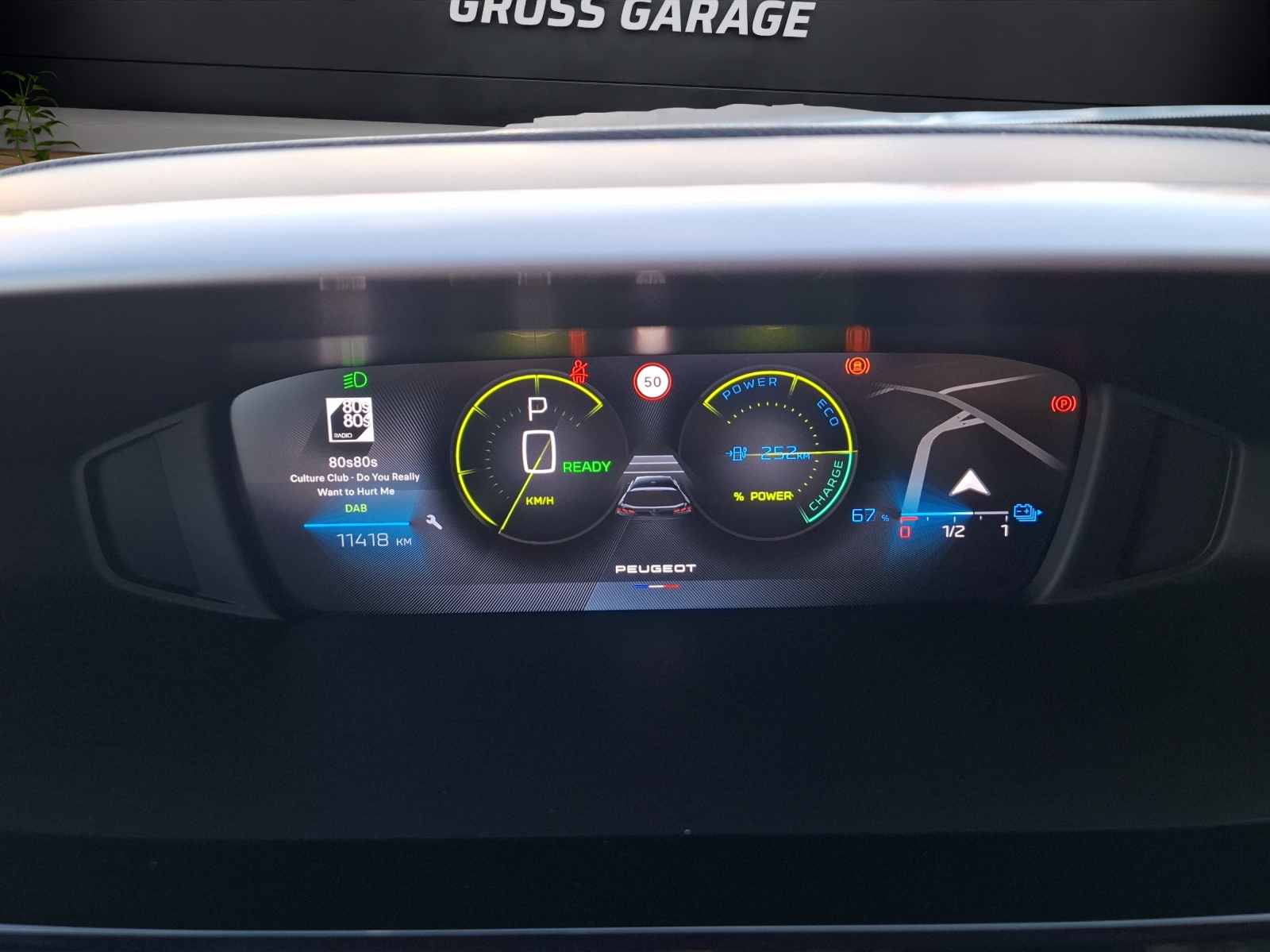 PEUGEOT 308 e SW Allure 54kWh-image-9
