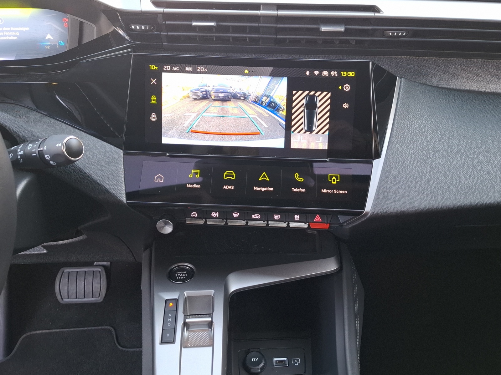 PEUGEOT 308 e SW Allure 54kWh-image-4
