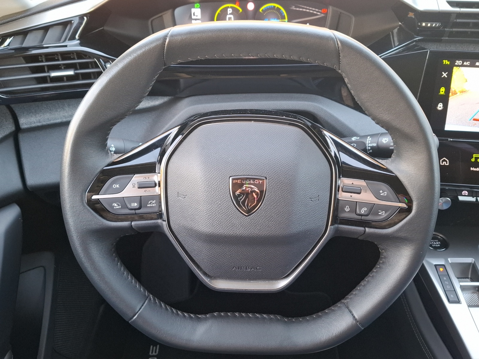 PEUGEOT 308 e SW Allure 54kWh-image-8