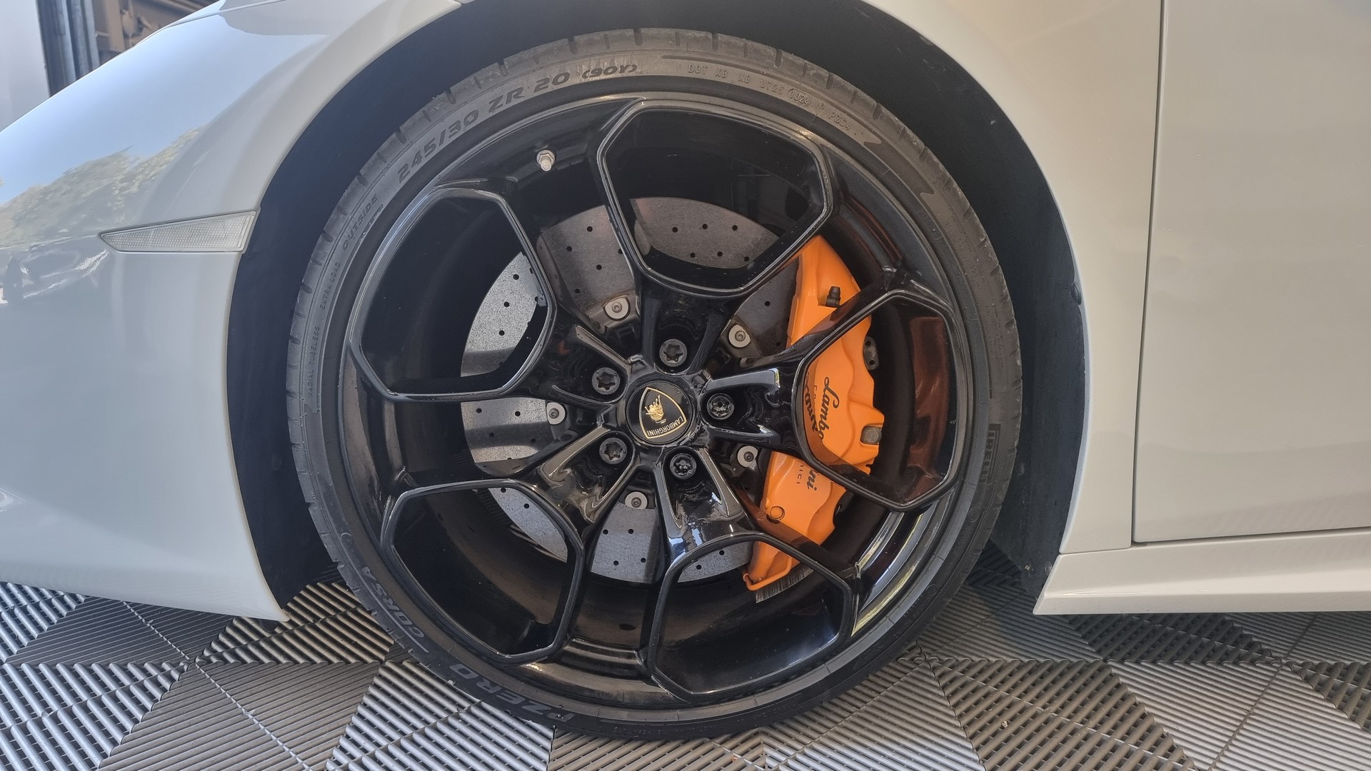 LAMBORGHINI Huracan LP610-4 Coupé DCT-image-10