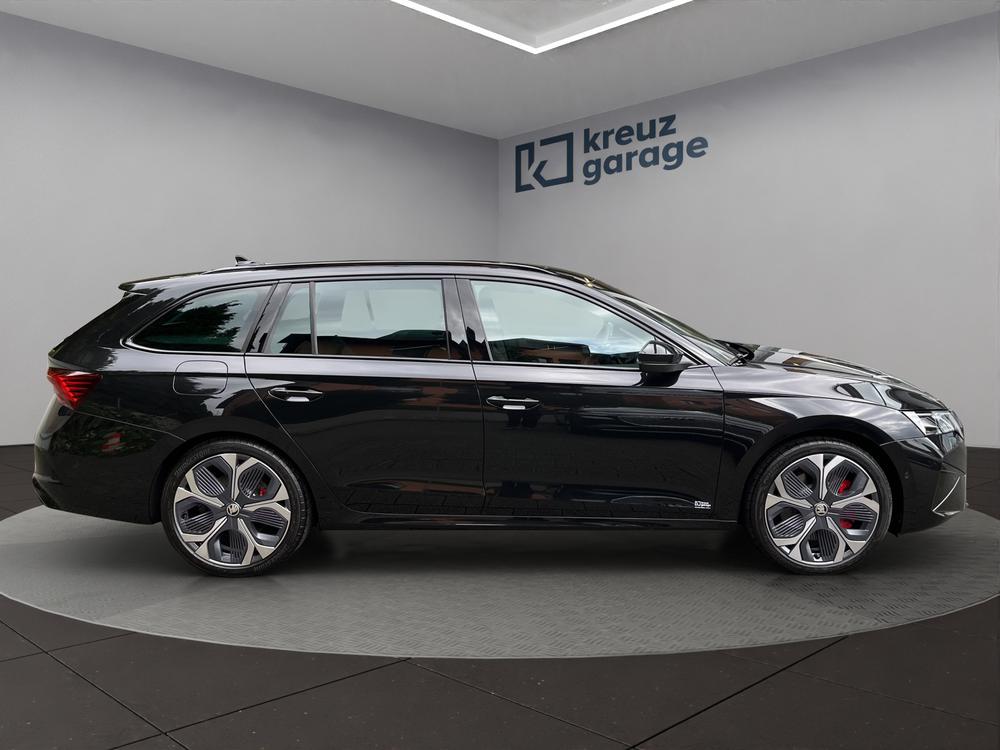 SKODA Octavia Combi 2.0 TSI DSG RS-image-1