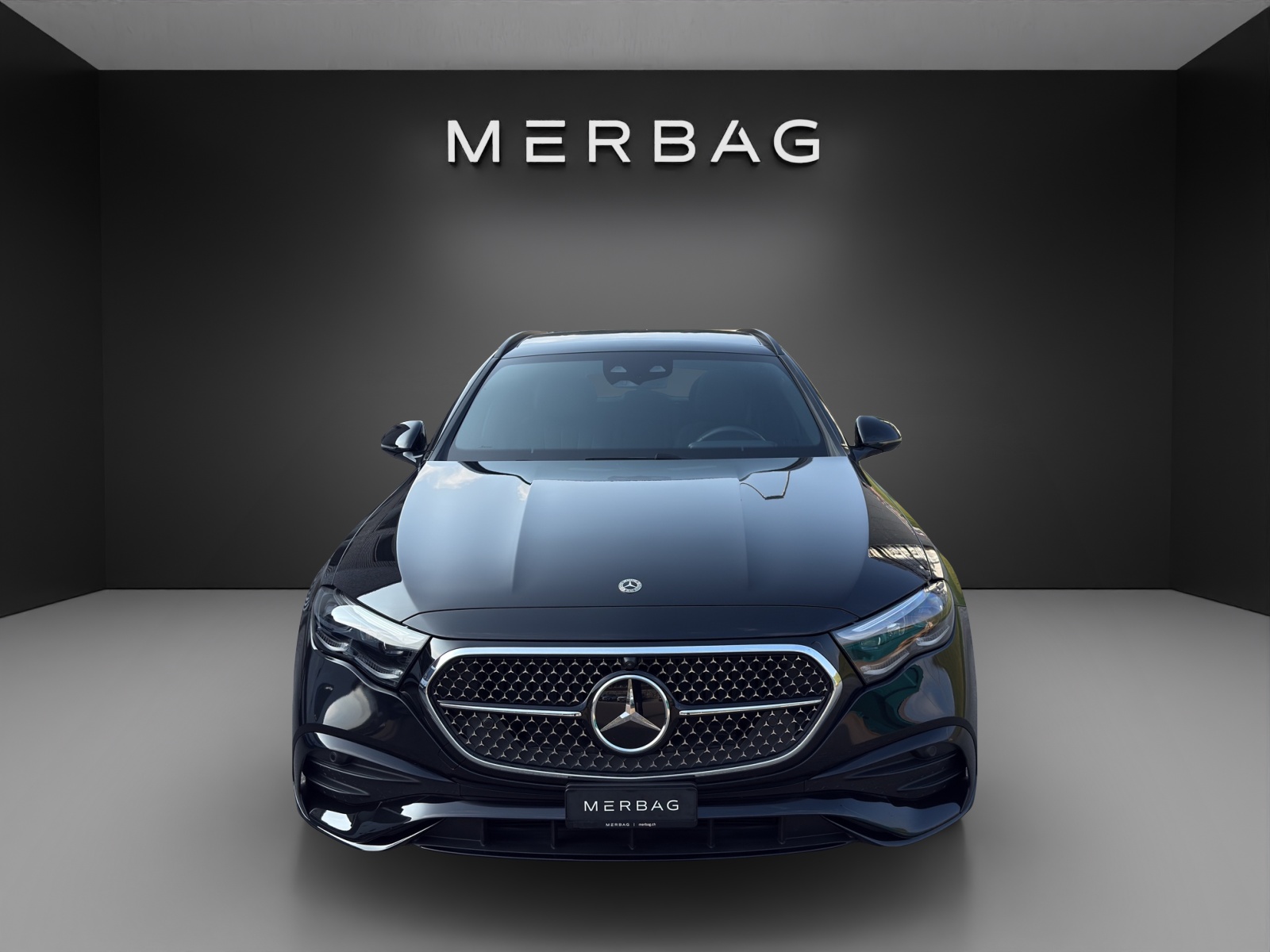 MERCEDES-BENZ E 220 d T 4M 9G-Tronic-image-6