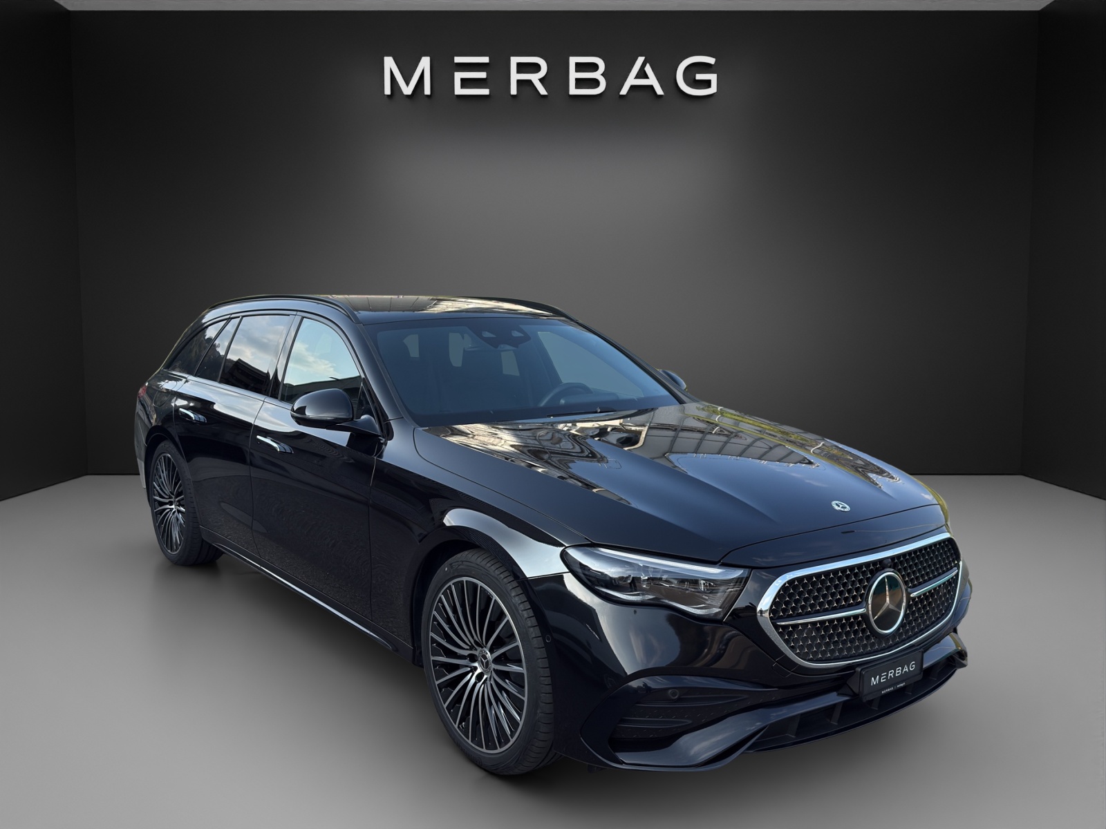MERCEDES-BENZ E 220 d T 4M 9G-Tronic-image-5