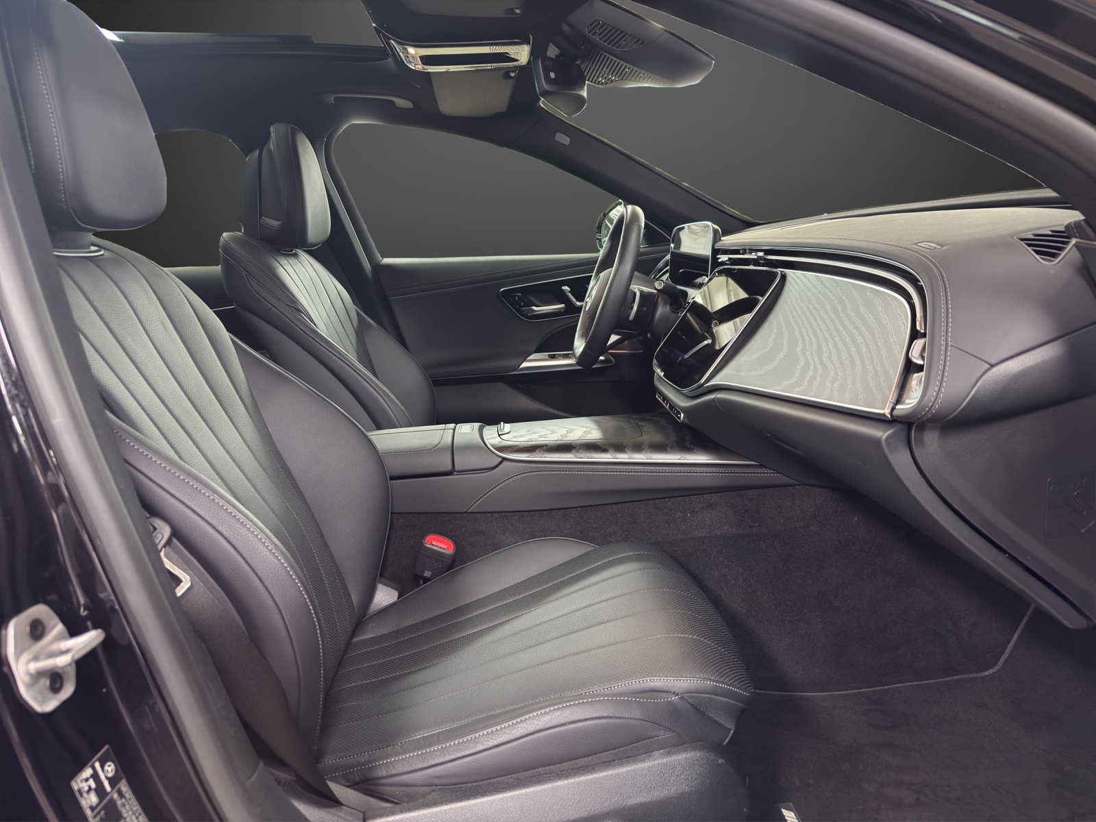 MERCEDES-BENZ E 220 d T 4M 9G-Tronic-image-11