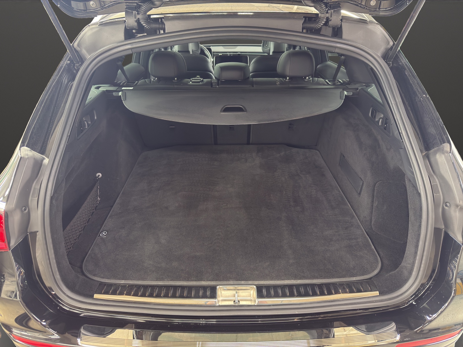 MERCEDES-BENZ E 220 d T 4M 9G-Tronic-image-8