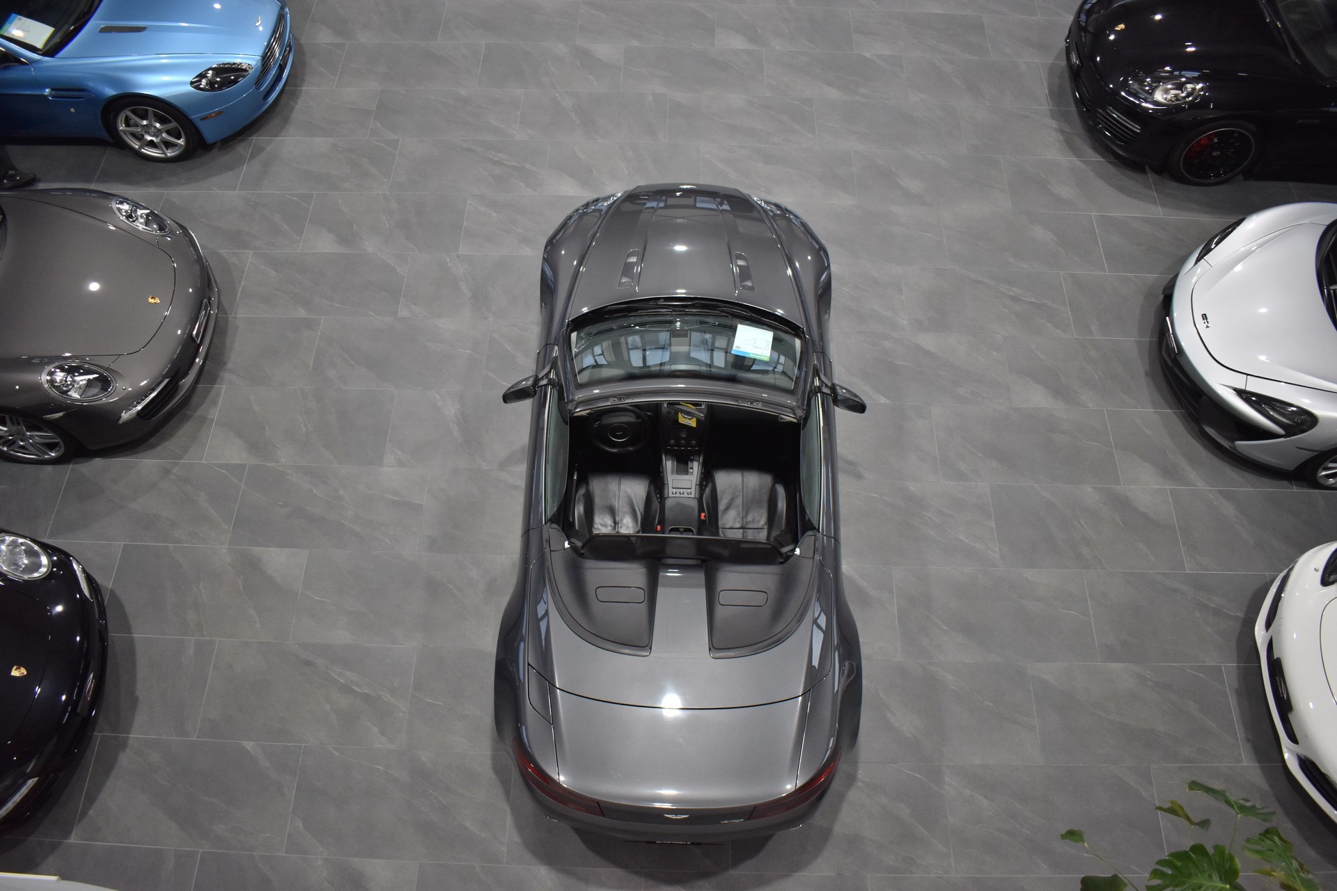 ASTON MARTIN V8 Vantage 4.3 Sportshift-image-7