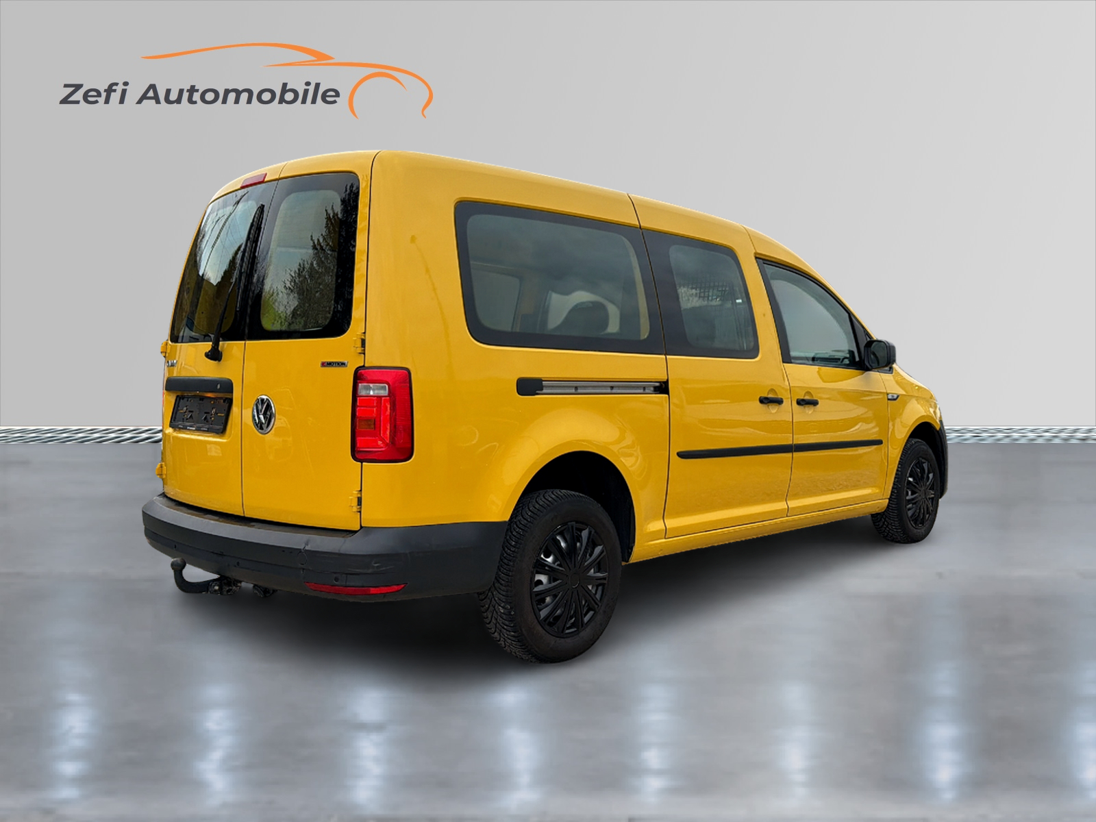 VW Caddy Maxi 2.0TDI 4Motion BlueMotion Technology-image-2