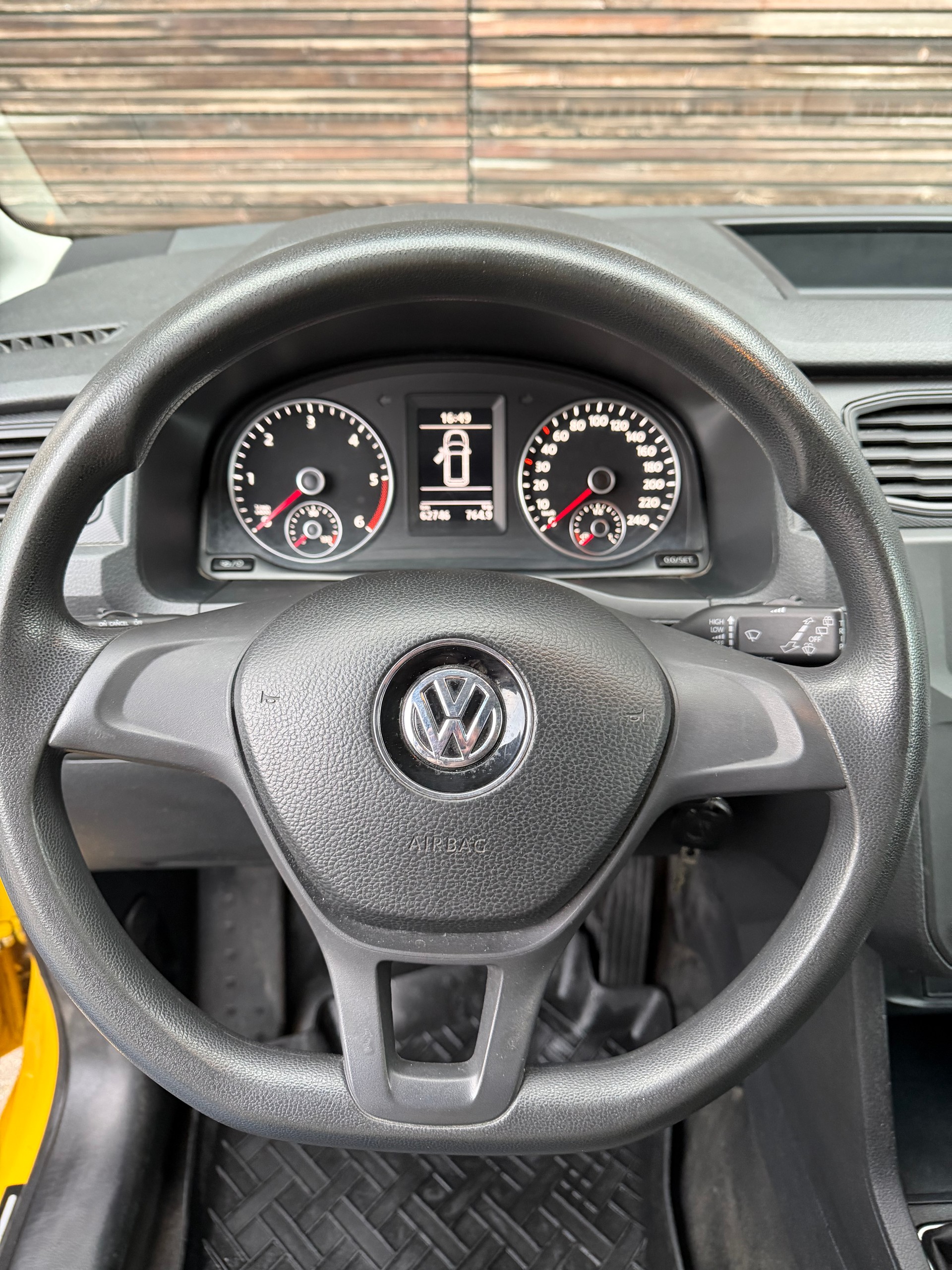 VW Caddy Maxi 2.0TDI 4Motion BlueMotion Technology-image-5