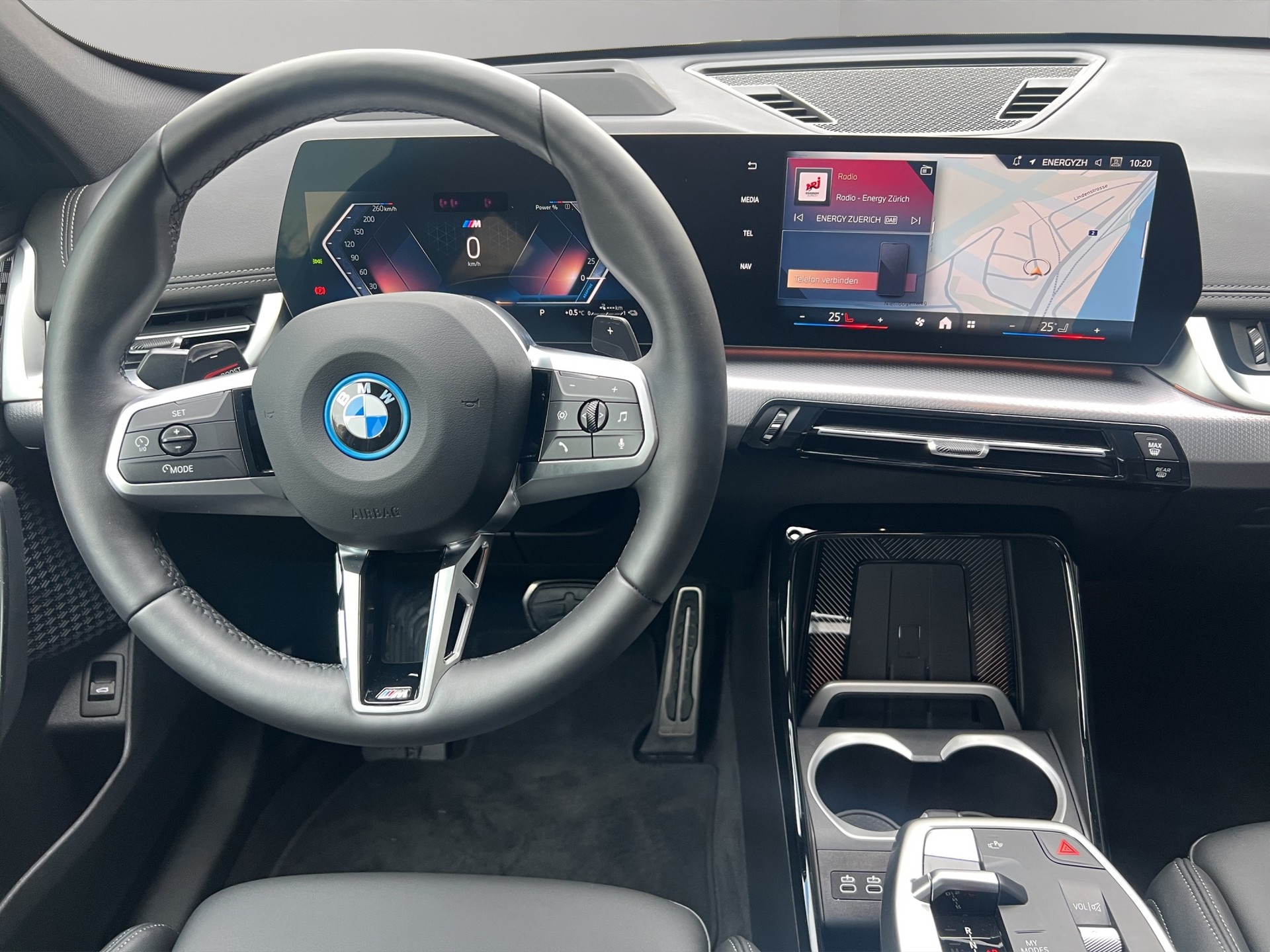 BMW X1 xDrive 30e-image-16