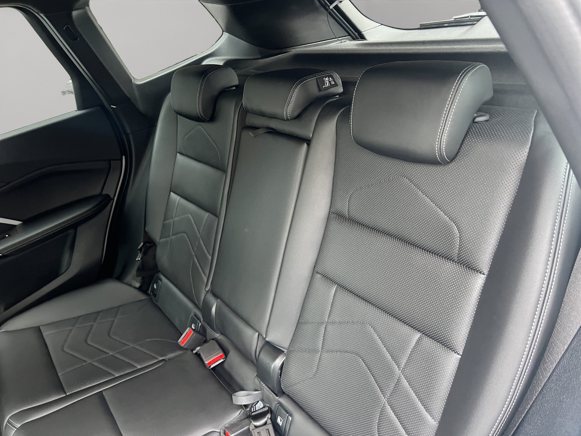 BMW X1 xDrive 30e-image-19