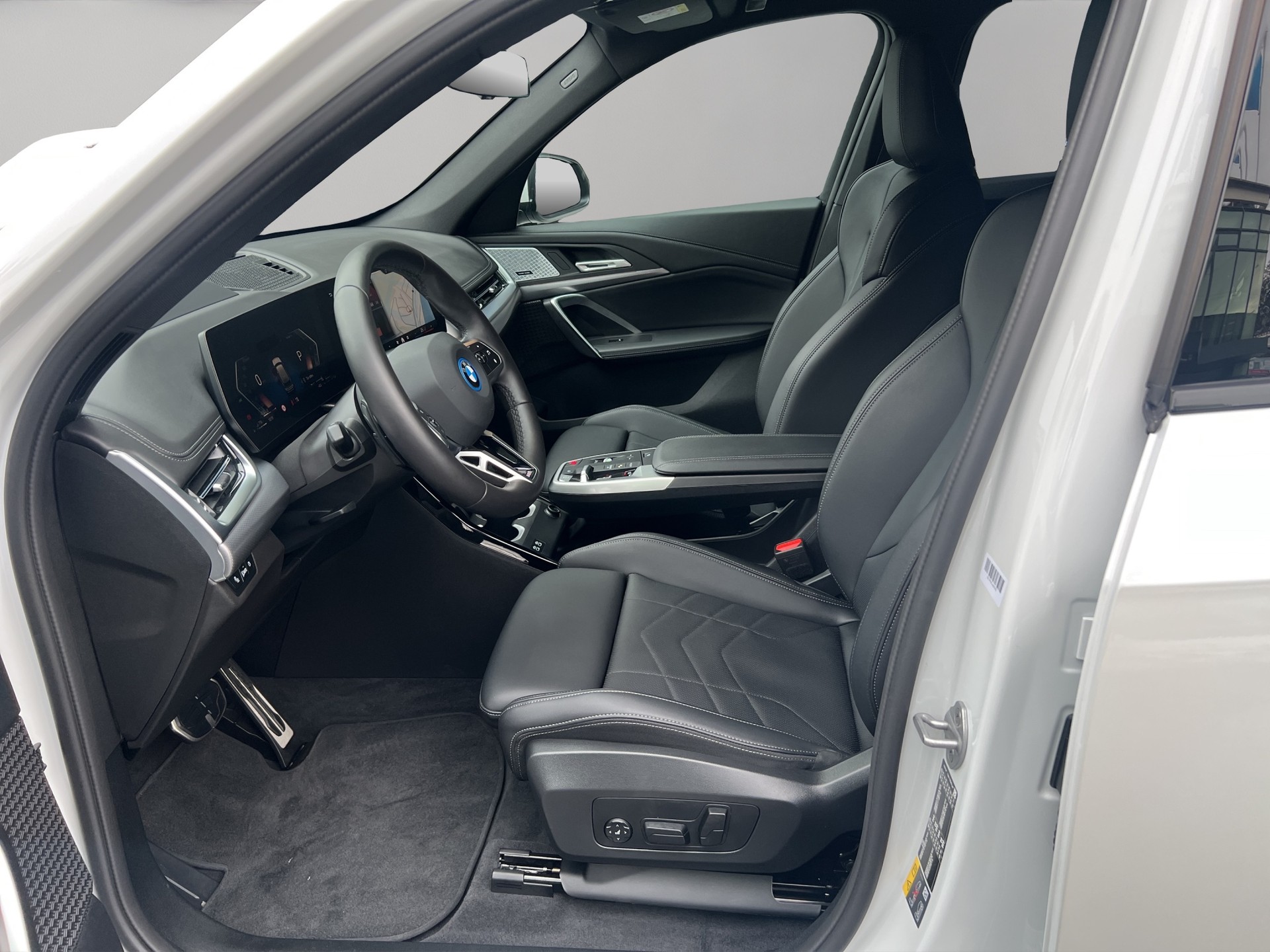 BMW X1 xDrive 30e-image-11